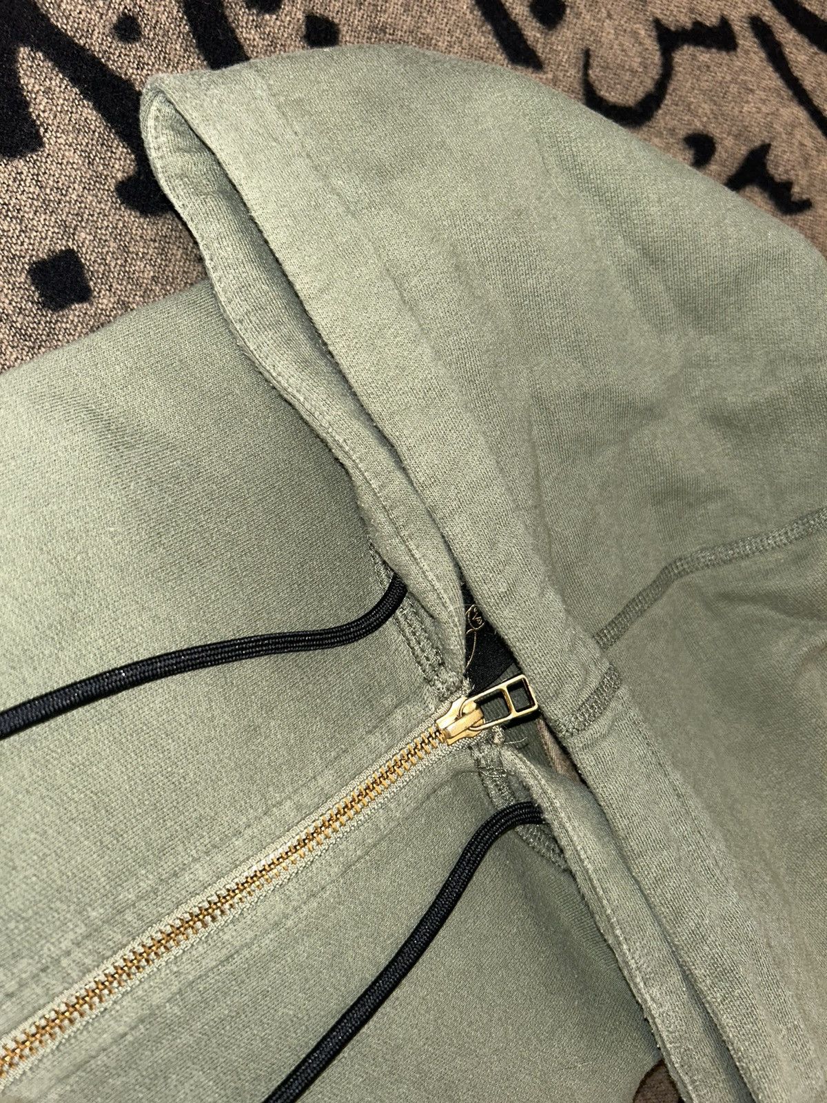 Allure County Paris Hilton Zipup