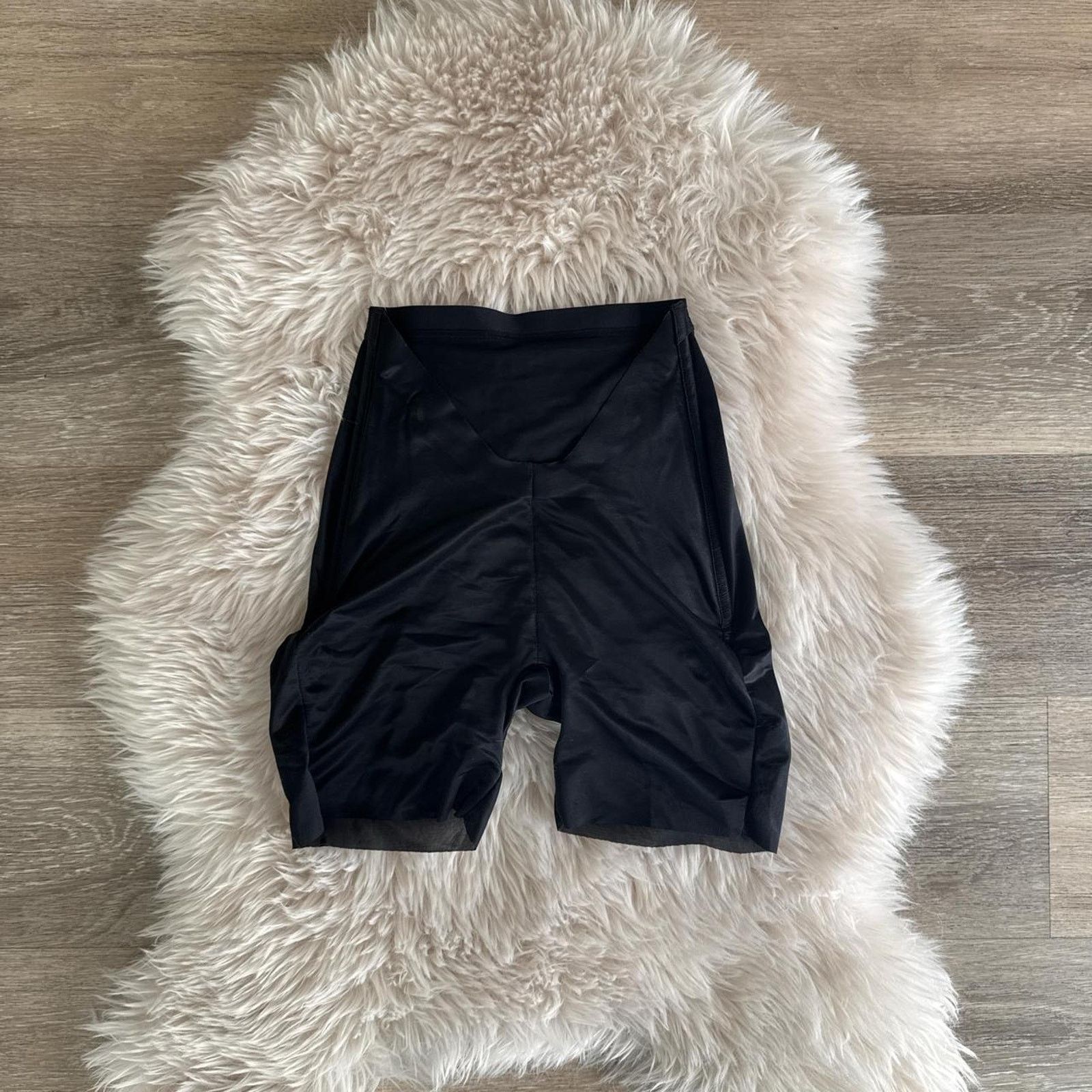 SKIMS NWOT SKIMS Barely There Low Back Short - Onyx S Size ONE SIZE - 2 Thumbnail