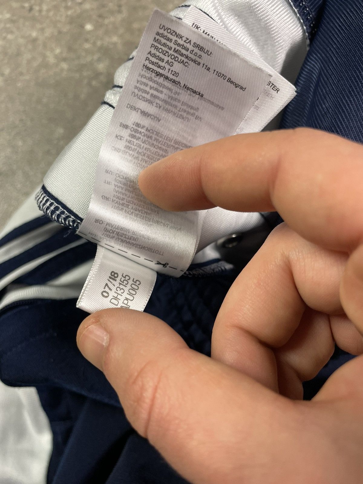 Adidas VINTAGE ADIDAS BUTTONS PANTS RETRO Y2K THREE STRIPES Size US 32 / EU 48 - 7 Thumbnail
