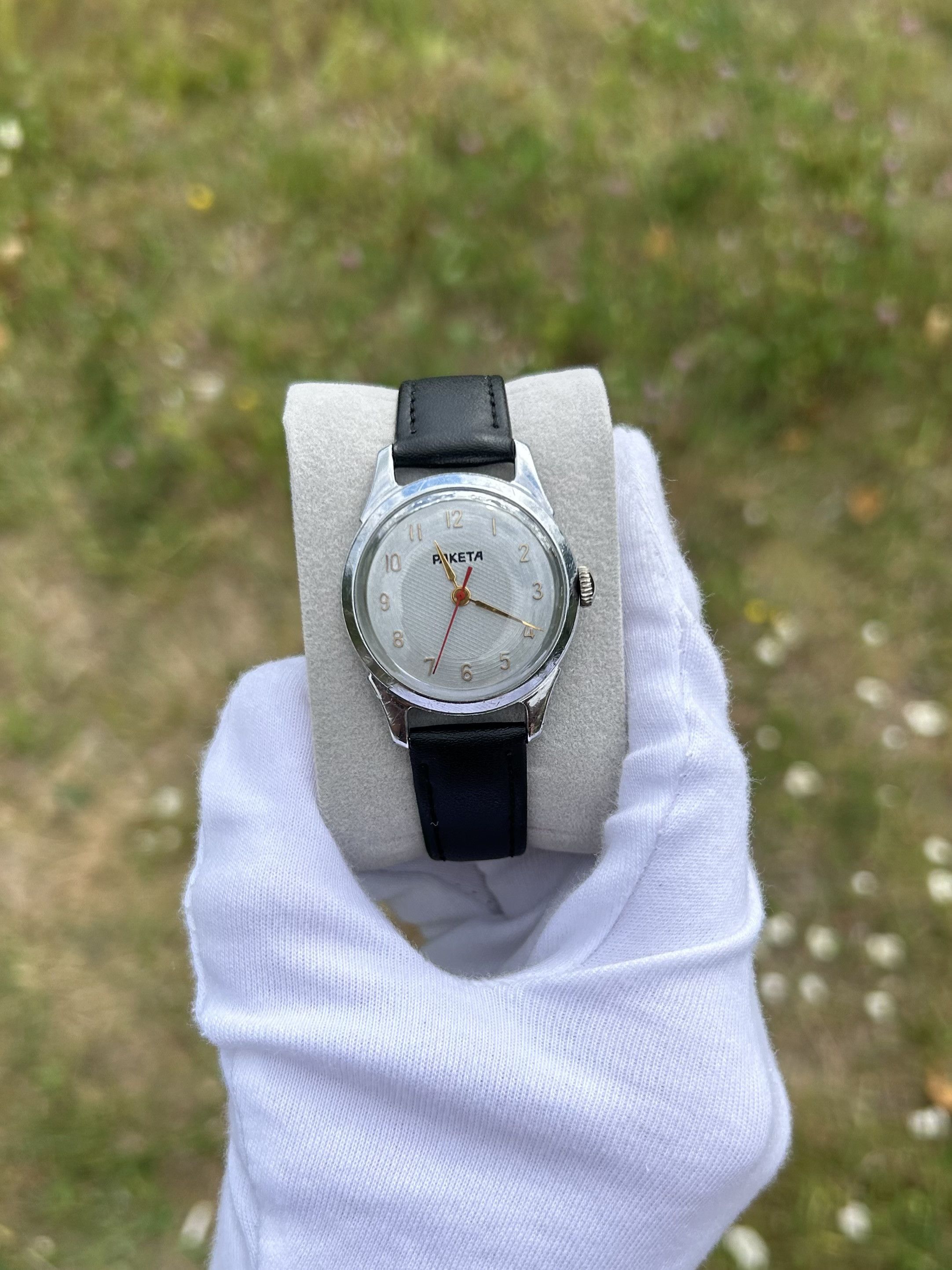 Vintage Vintage Watch Raketa USSR Soviet Mechanical 1950s Size ONE SIZE - 1 Thumbnail