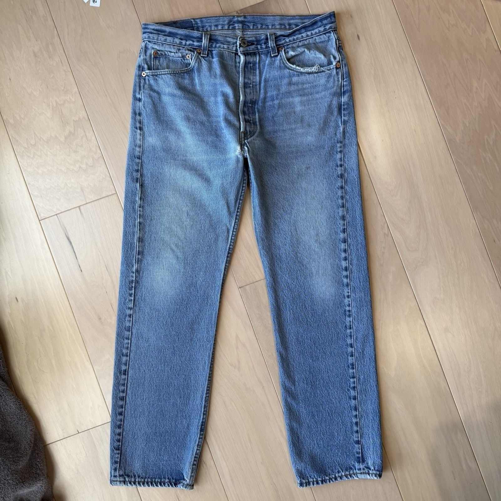 Levi's Vintage Levis 501 Jeans 32 Straight Leg 80s Denim Workwear Size US 32 / EU 48 - 2 Thumbnail