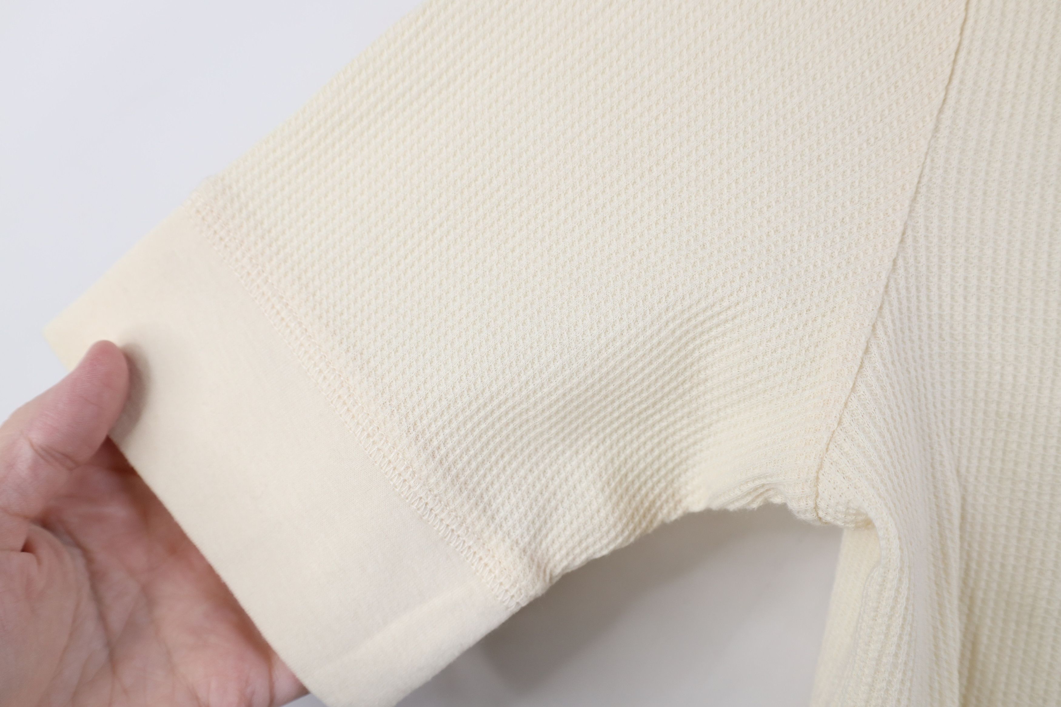 Levi's Vintage Y2K Levis Cropped Thermal Waffle Knit Henley T-Shirt Size L / US 10 / IT 46 - 9 Thumbnail