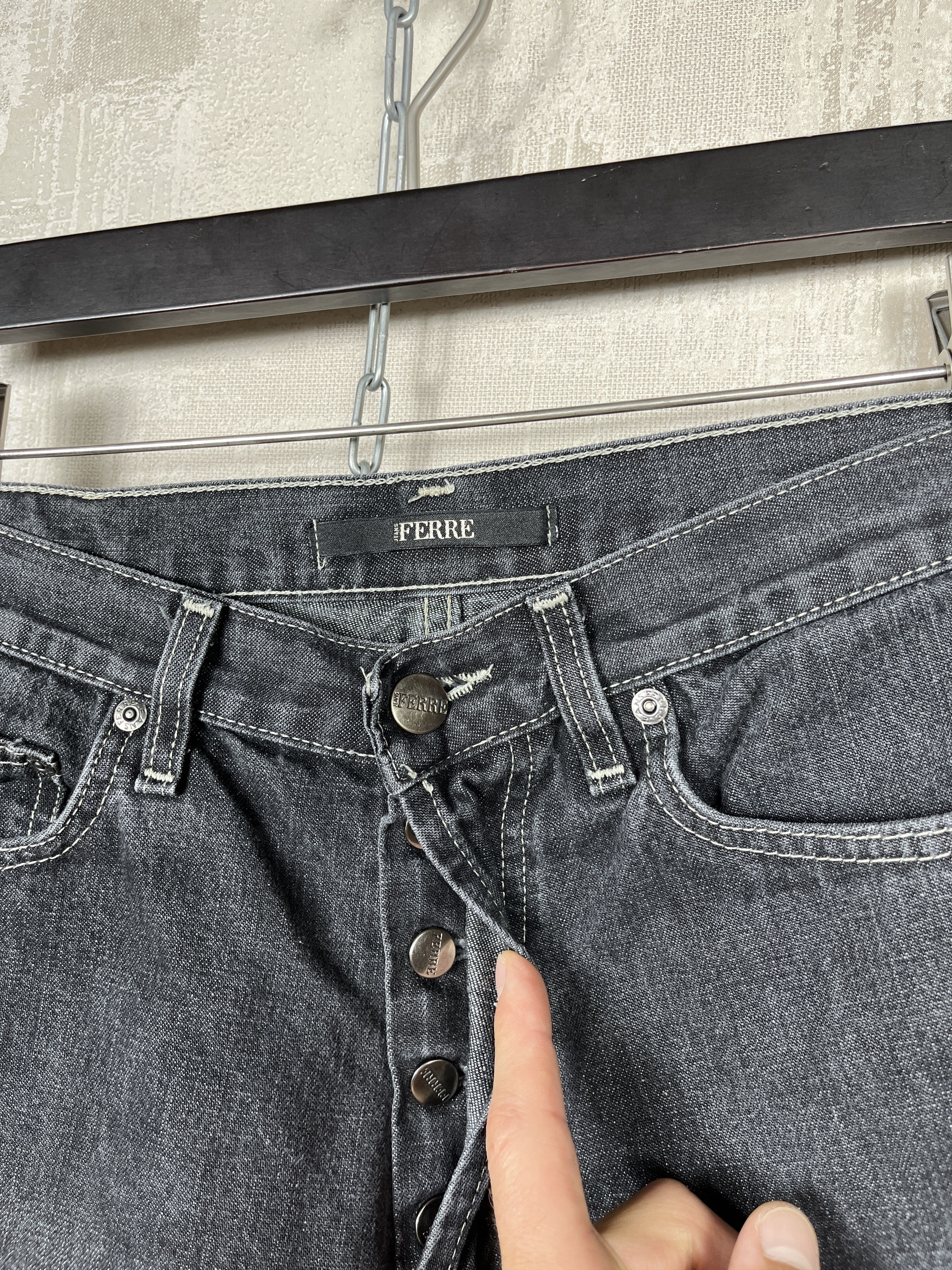 Gianfranco Ferre Gianfranco Ferre Vintage Denim Jeans fits to US 31-32 Size US 32 / EU 48 - 17 Thumbnail