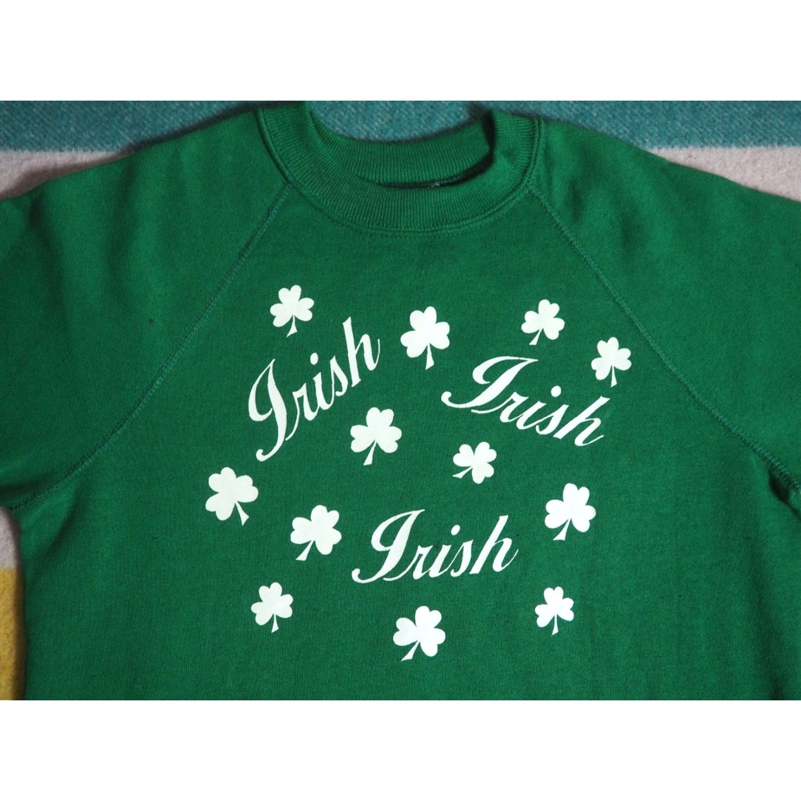 Vintage VINTAGE Bassett Walker Sweatshirt 80s 90s Pullover Crew Neck Green Graphic Print M Mens Size US M / EU 48-50 / 2 - 3 Thumbnail