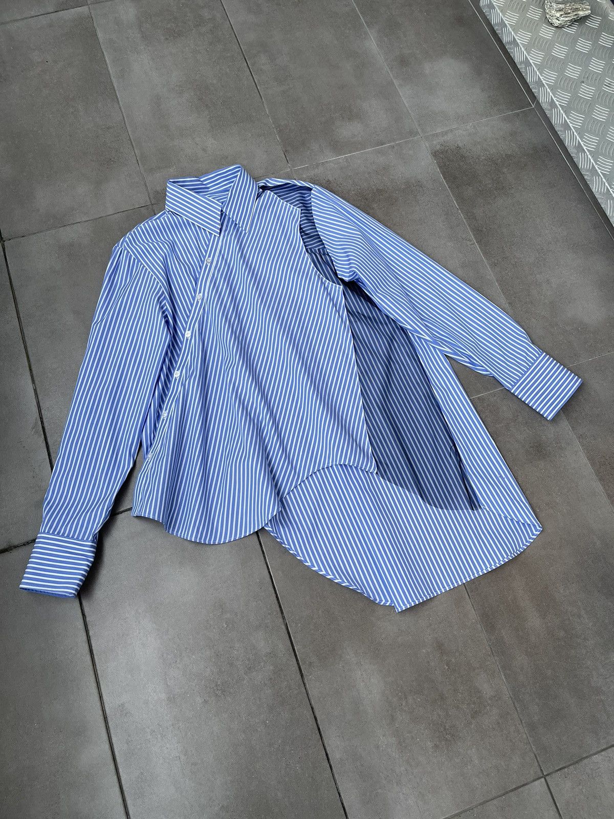 Viktor & Rolf !DS! FW22 Viktor & Rolf Floating Away Reconstructed Shirt Size L / US 10 / IT 46 - 8 Thumbnail