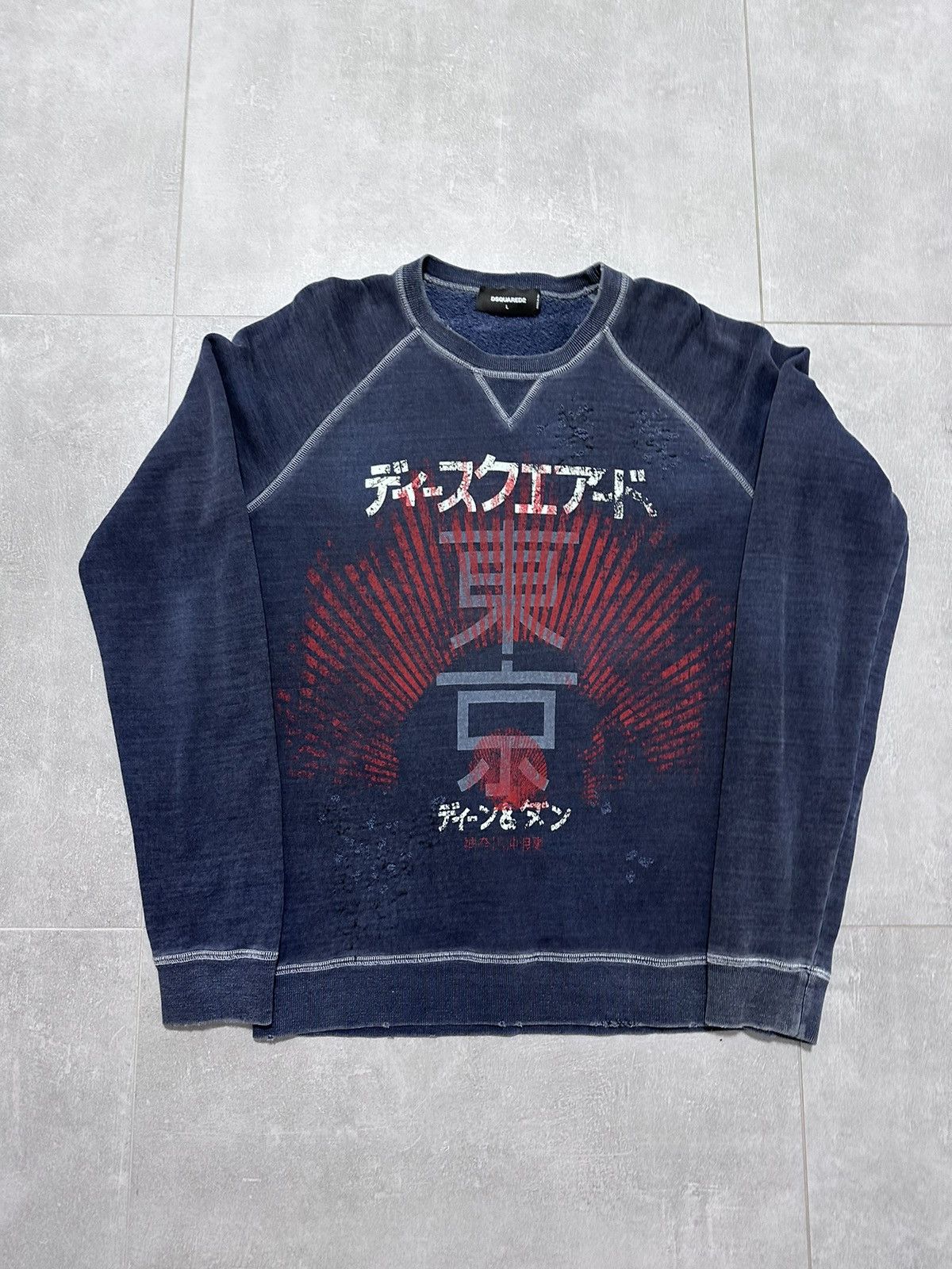 Designer × Dsquared2 × Vintage Dsquared2 Blue Distressed Japan Tokyo Collection Sweatshirt Size US L / EU 52-54 / 3 - 1 Thumbnail