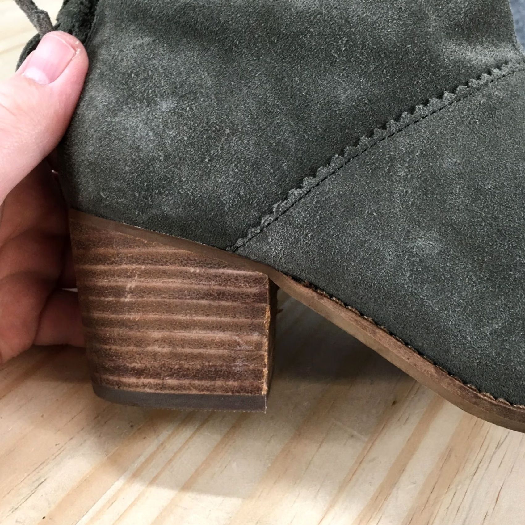 Toms Toms Boots Womens 7.5 Leila Ankle Bootie Green Comfort Round Toe Block Heel Mid 2-2.9in Suede Leather Lining Zip Casual Shoes Size US 8 / IT 38 - 4 Thumbnail