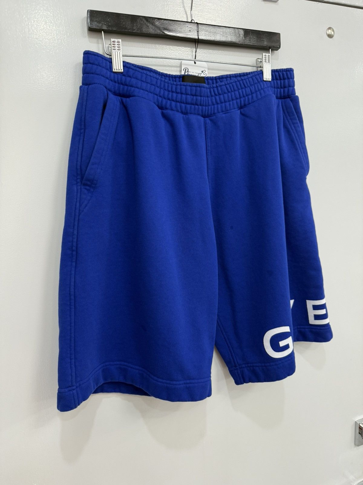 Givenchy Givenchy Blue Shorts Size US 34 / EU 50 - 2 Thumbnail