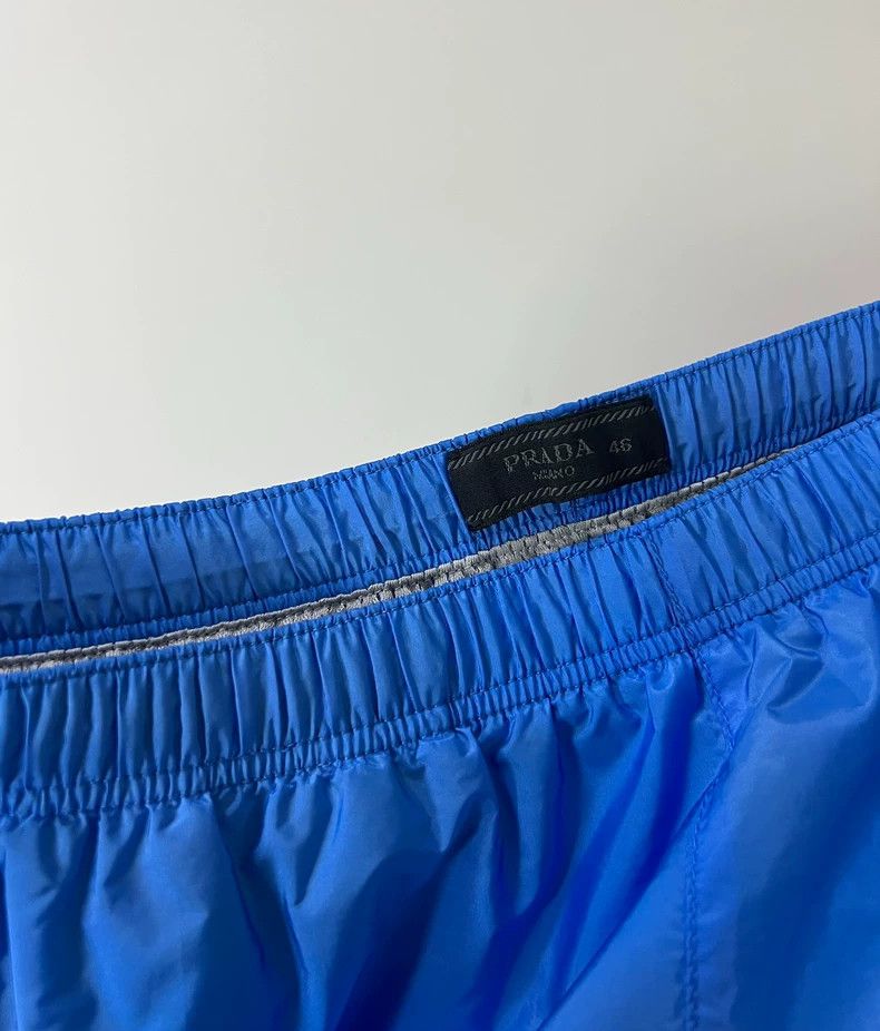 Prada Prada Shorts and beach pants 2501-Nextarrow Size US 30 / EU 46 - 4 Thumbnail