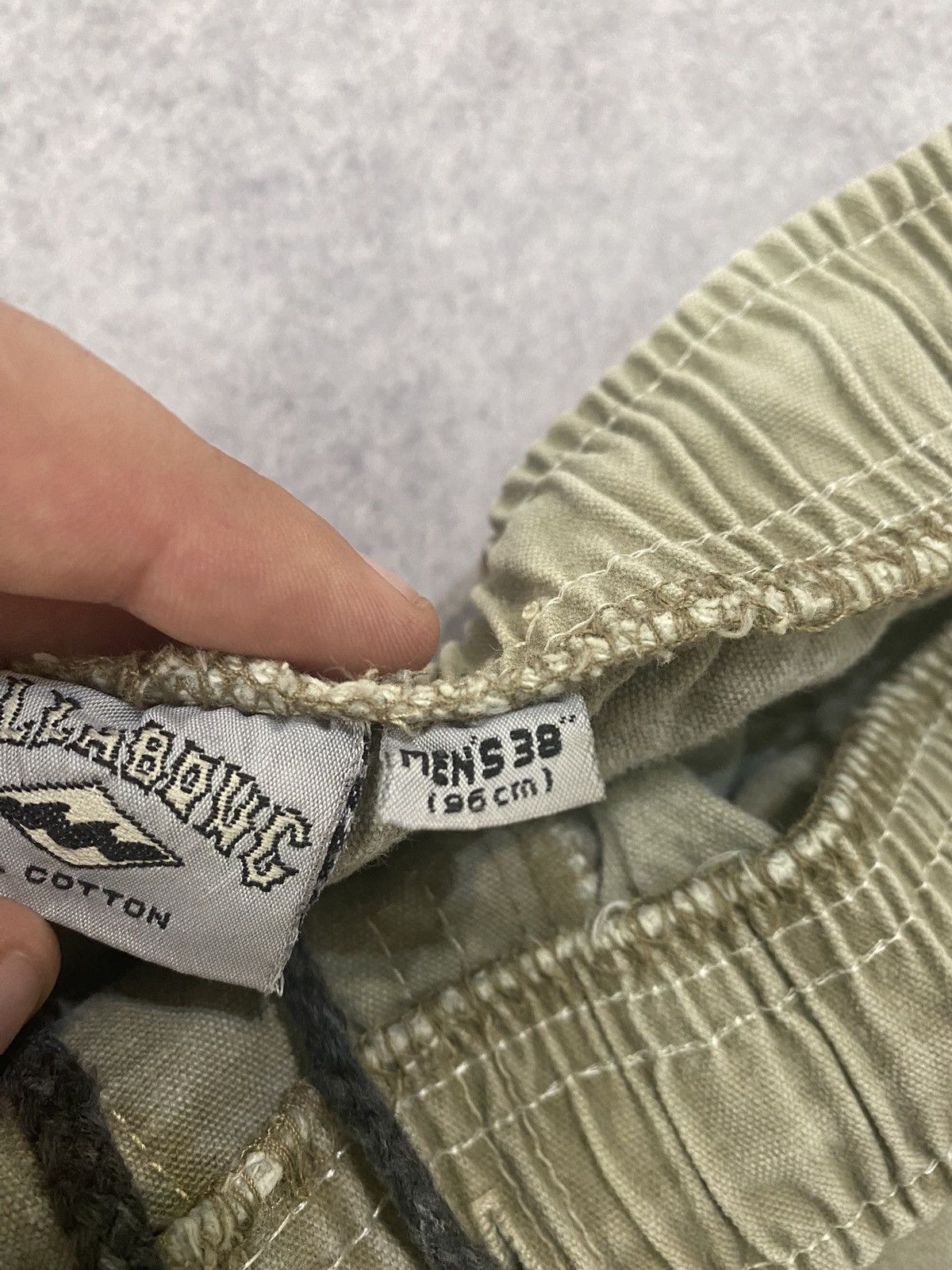 Billabong Vintage Billabong Shorts Size 38 Size US 38 / EU 54 - 7 Thumbnail