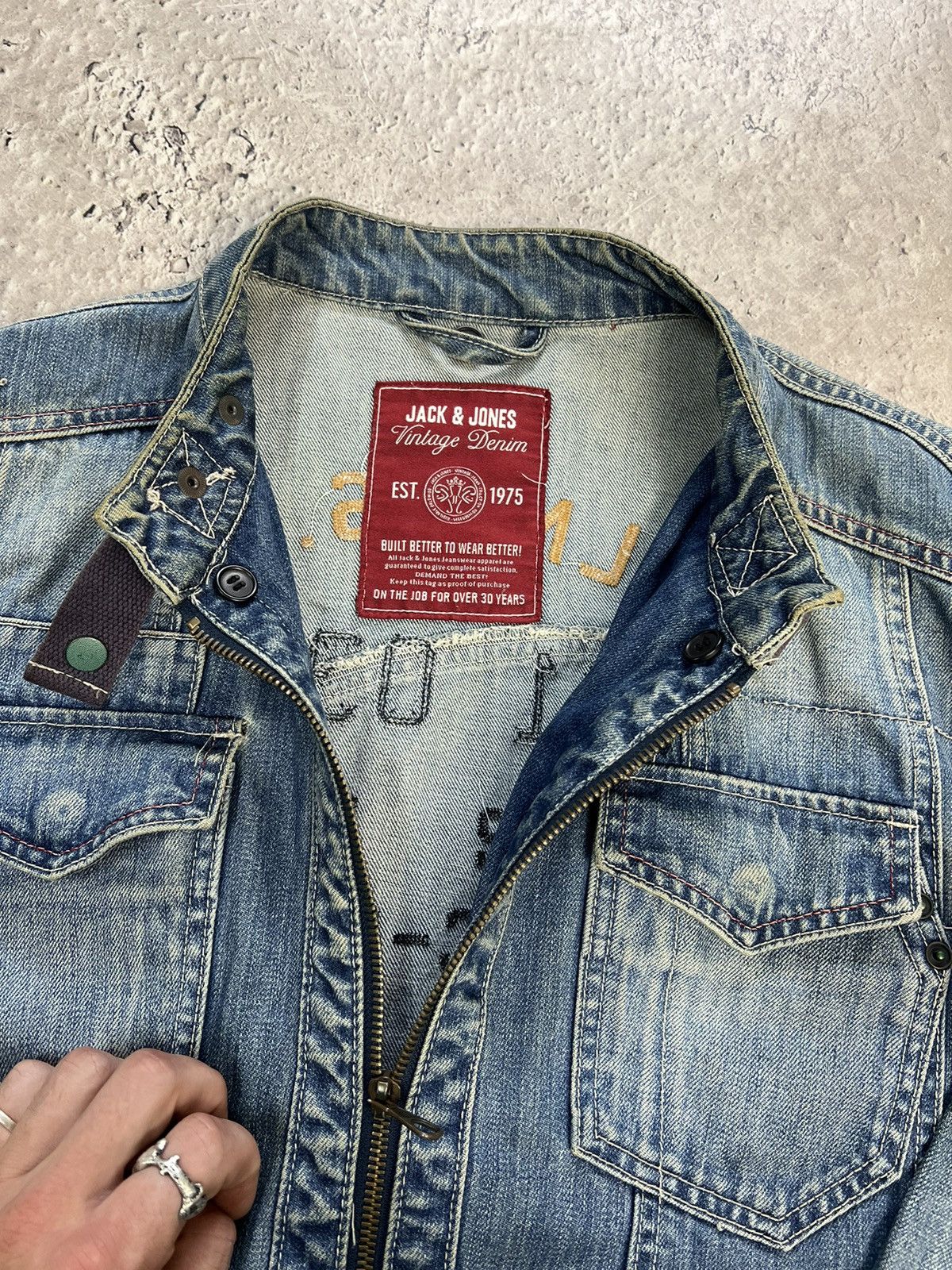 Diesel × Vintage SALE💣💣 Vintage Diesel distressed denim jeans jacket size M Size US M / EU 48-50 / 2 - 3 Thumbnail