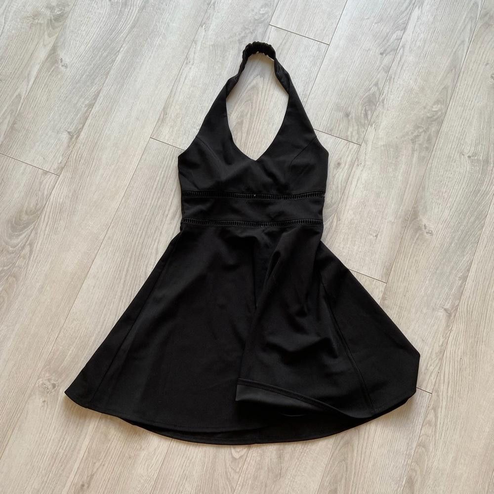 Designer Francesca's Black Summer Dress with Cutout at Waist Size S / US 4 / IT 40 - 2 Thumbnail
