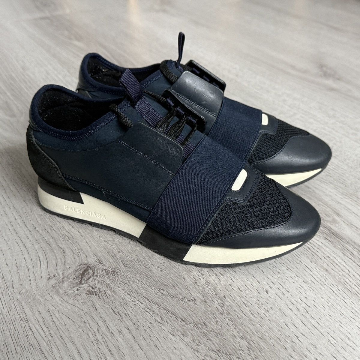 Balenciaga Balenciaga Race Runner Leather Sneakers Size US 7 / IT 37 - 1 Thumbnail