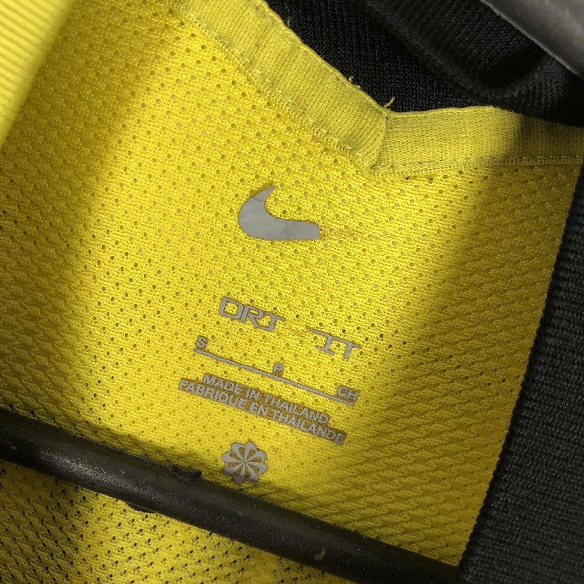 Nike BSC Young Boys #16 Fassnacht 2021 2022 home soccer jersey Size US S / EU 44-46 / 1 - 11 Thumbnail