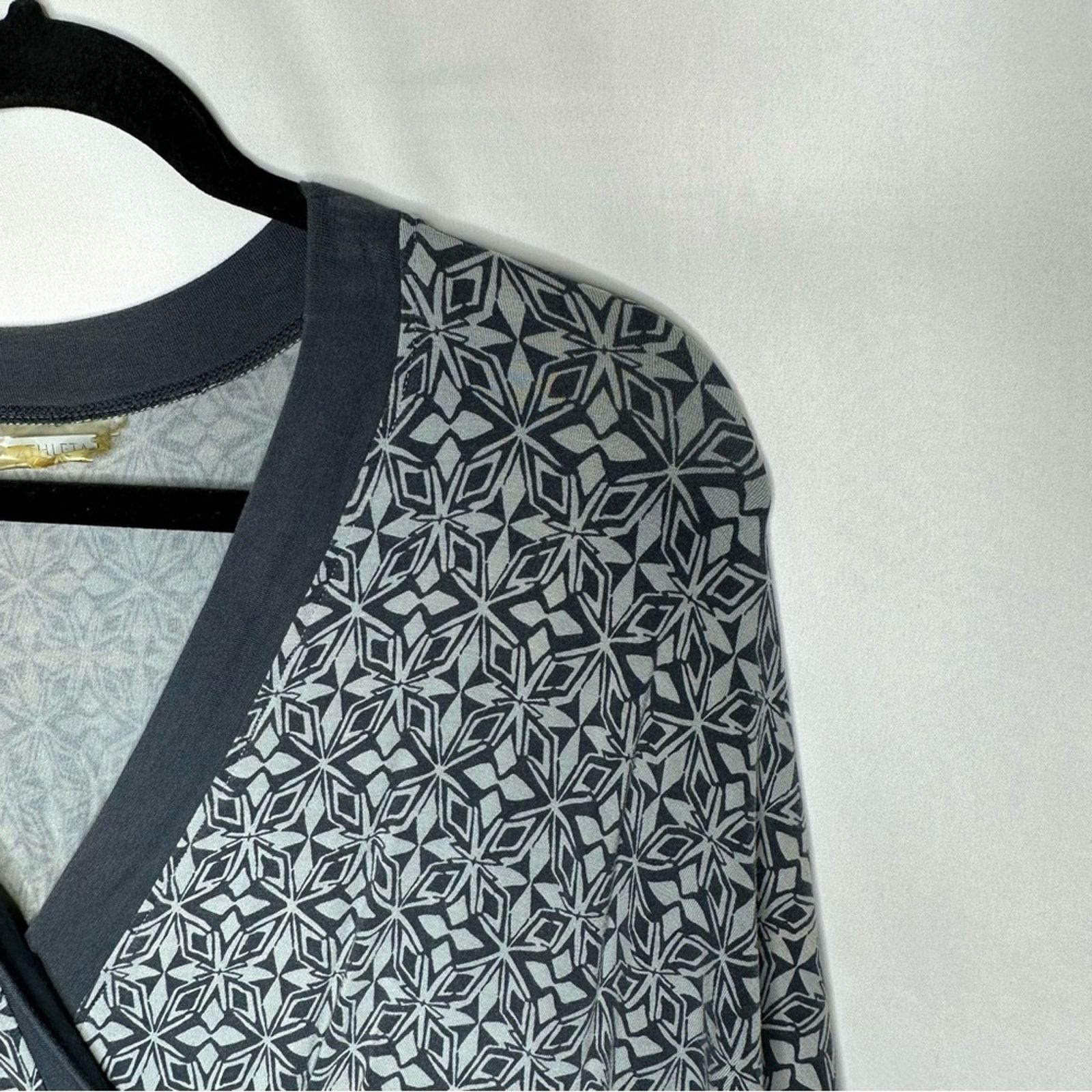 Athleta ATHLETA Gray V-Neck Dress in Large Size L / US 10 / IT 46 - 3 Thumbnail