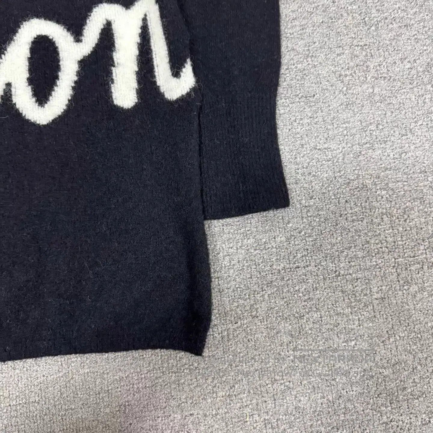Moncler Black Long Sleeve Sweater with 'Mon' Graphic - Size S. Size US S / EU 44-46 / 1 - 4 Thumbnail
