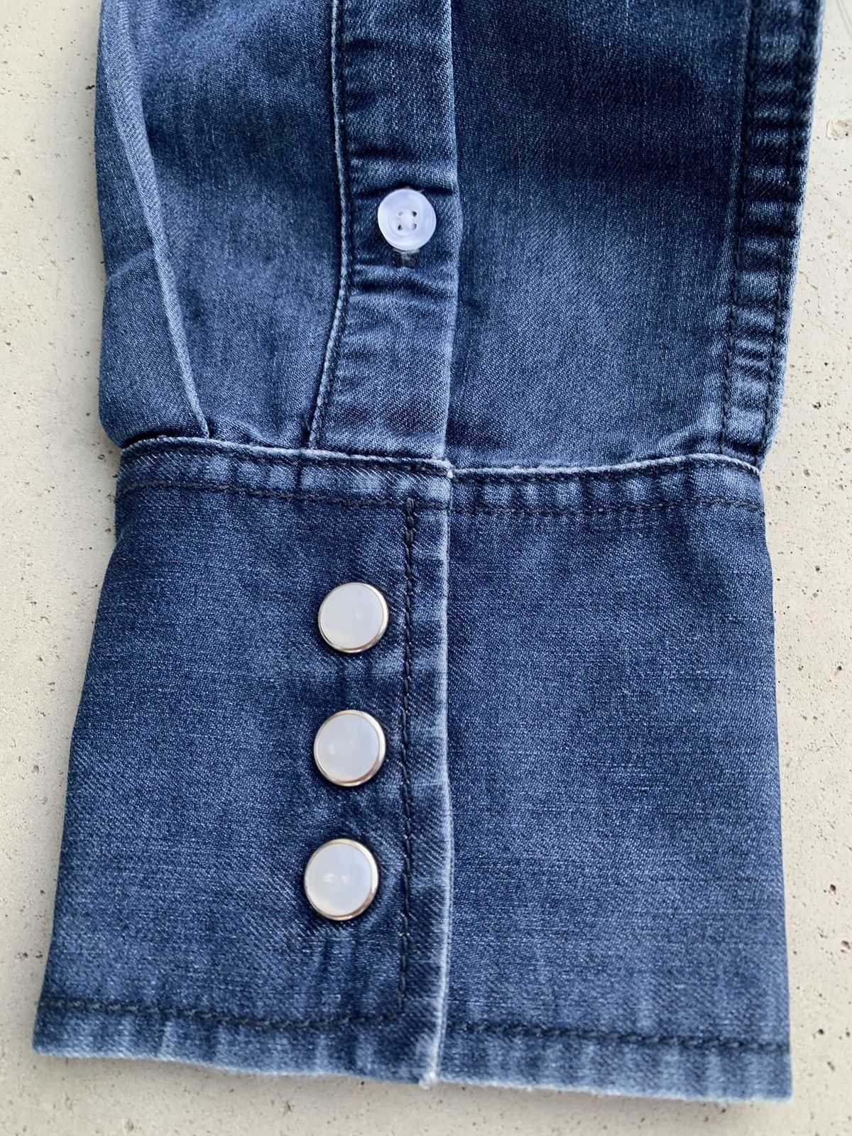 Von Dutch Von Dutch Denim Shirt Vintage Washed Avantgarde Big Logo Size S / US 4 / IT 40 - 5 Thumbnail