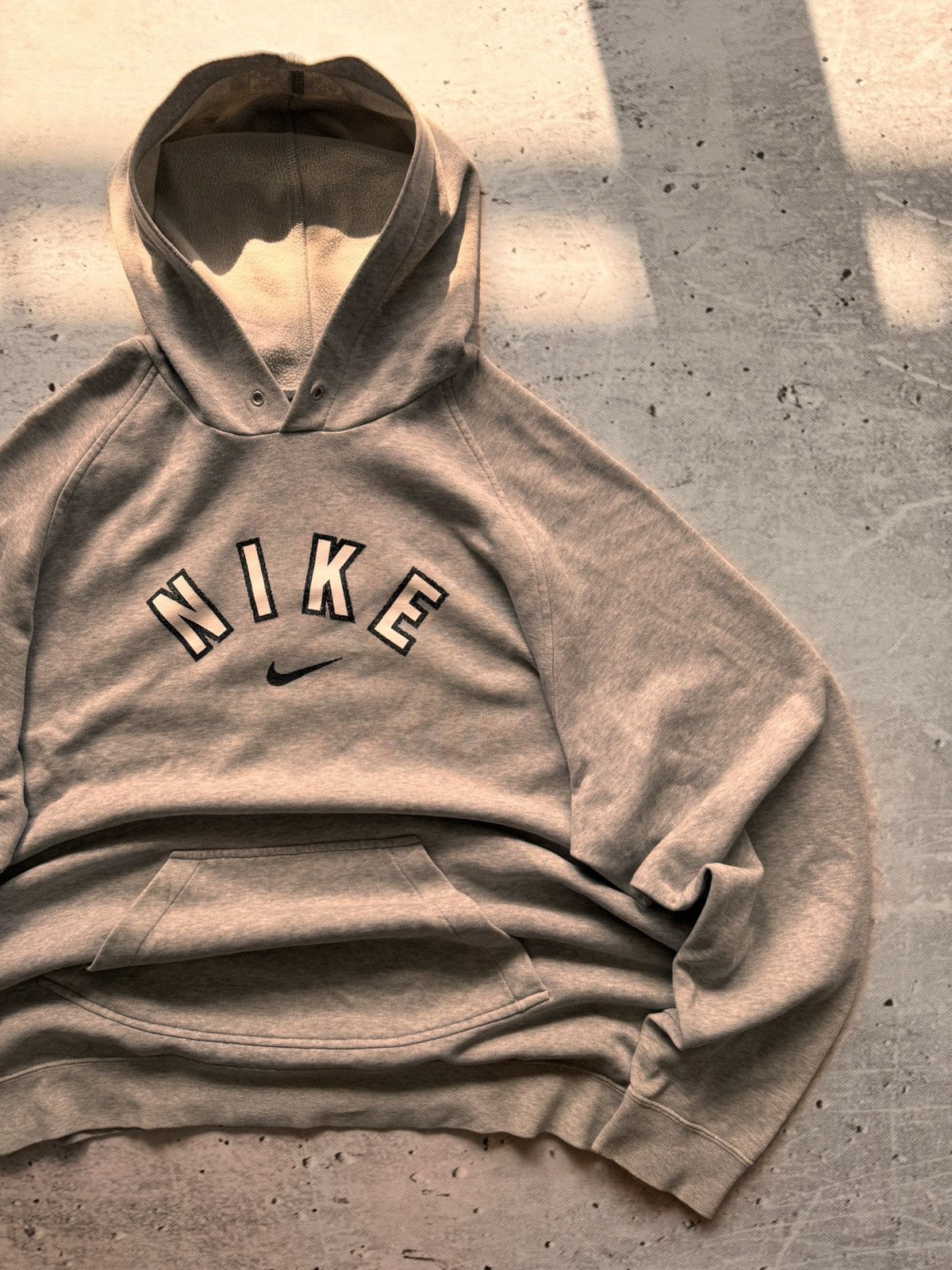 Nike × Vintage NIKE VINTAGE CENTER LOGO OVERSIZE BOXY HOODIE Size US XL / EU 56 / 4 - 3 Thumbnail