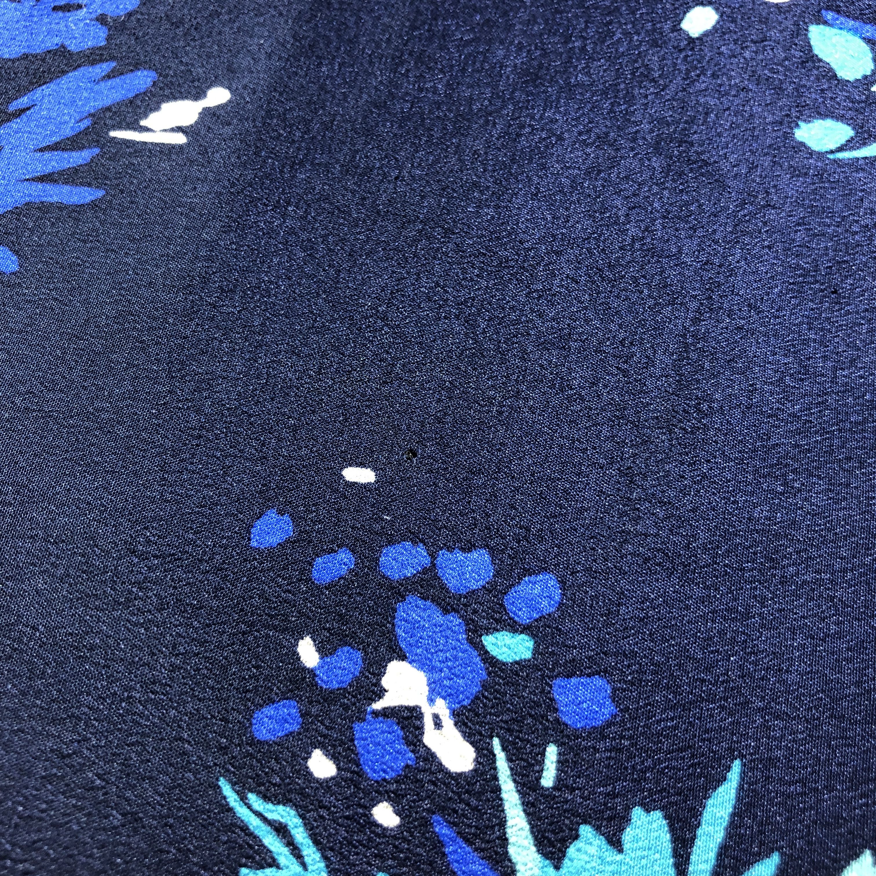 Vintage Dessin Bellesoie Floral Hand Rolled Silk Scarf M1040 Size ONE SIZE - 9 Thumbnail