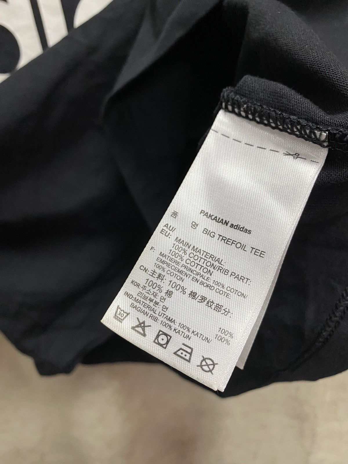Adidas ADIDAS SPELL OUT BIG LOGO Size US L / EU 52-54 / 3 - 4 Thumbnail