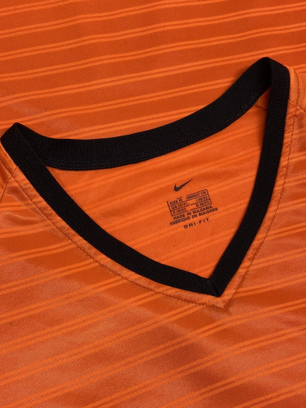 Nike Vintage Nike Valencia 2001/02 Away Football Soccer Jersey Size US M / EU 48-50 / 2 - 17 Thumbnail