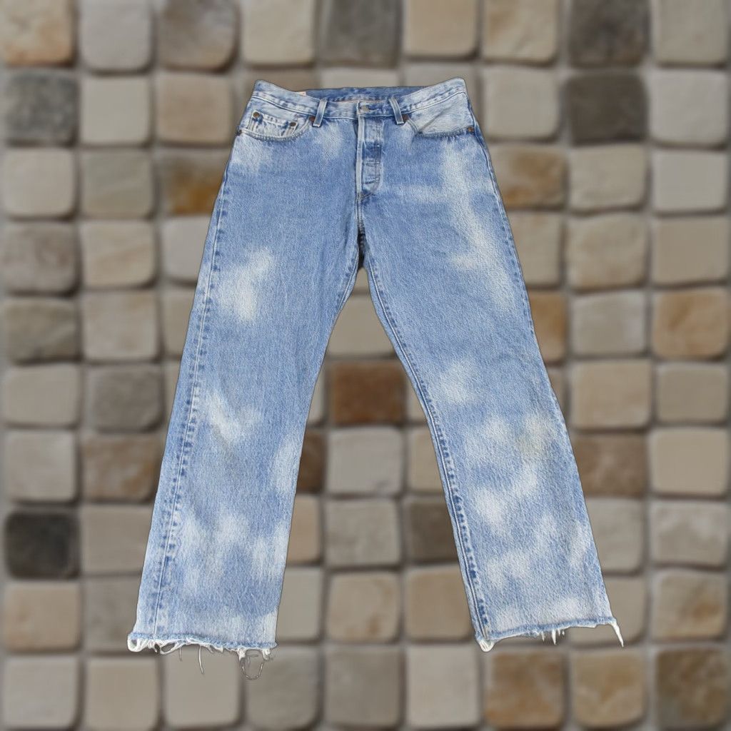 Levi's 501 Jeans Womens 29 Light Blue Denim Button Fly High Rise Straight Pants Shirt?