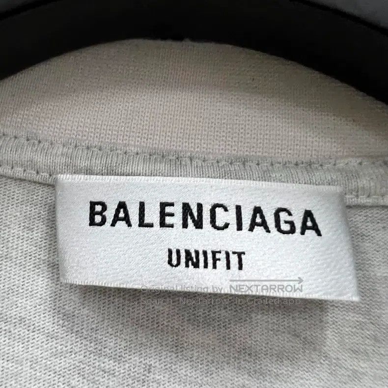 Balenciaga Balenciaga Inverted letter logo embroidered short sleeve Size US M / EU 48-50 / 2 - 3 Thumbnail