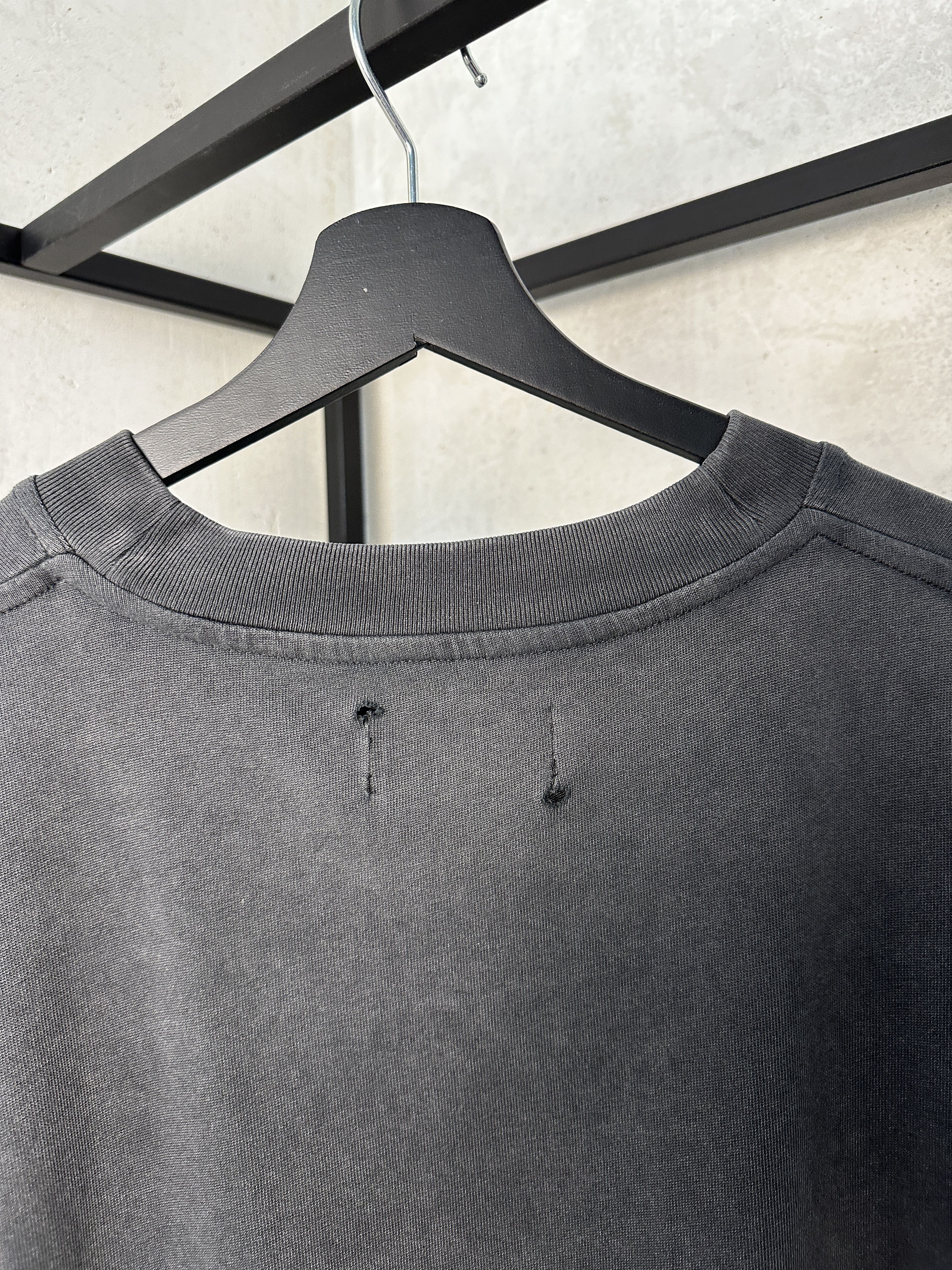 Represent Clo. Represent Shark Jaws Tee Off Black Size US XL / EU 56 / 4 - 7 Thumbnail