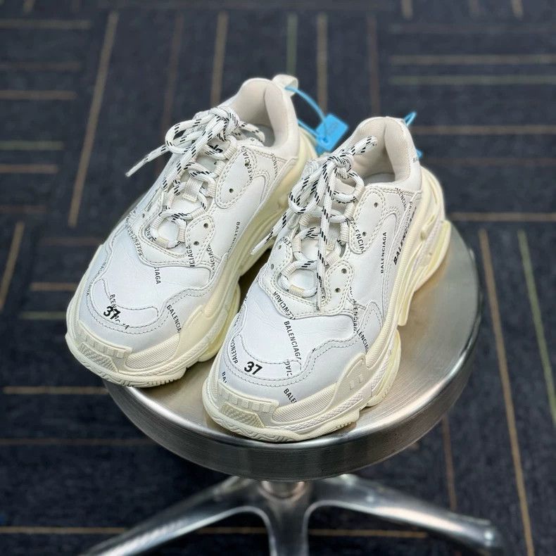 Balenciaga balenciaga triple s sneakers in white-dmc Size US 6.5 / EU 39-40 - 1 Thumbnail