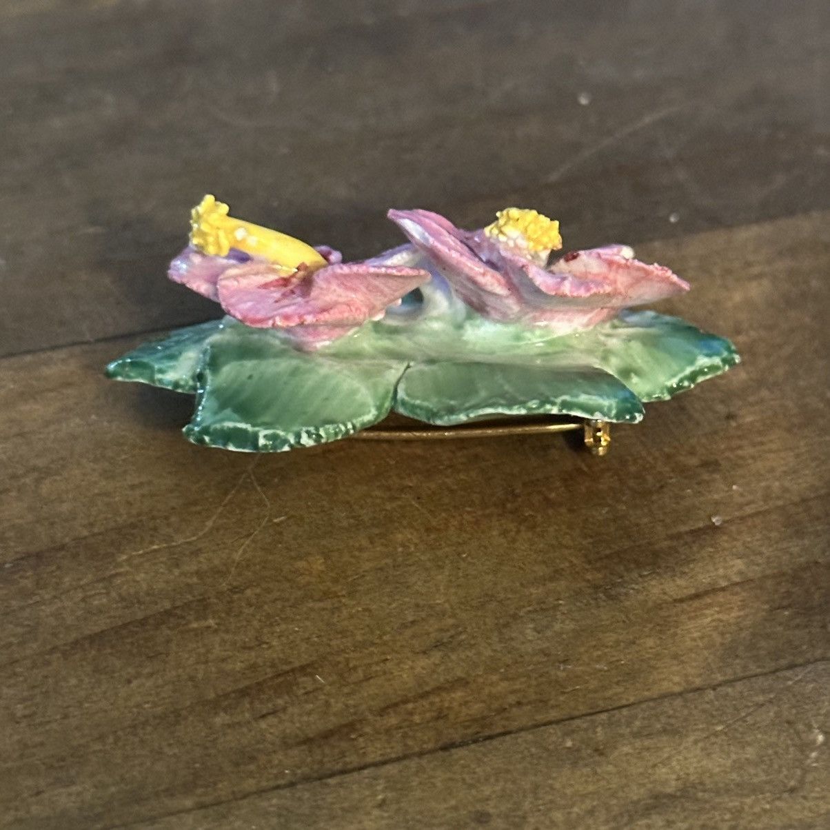 Vintage Vintage Artone bone china hibiscus flower brooch Size ONE SIZE - 7 Thumbnail