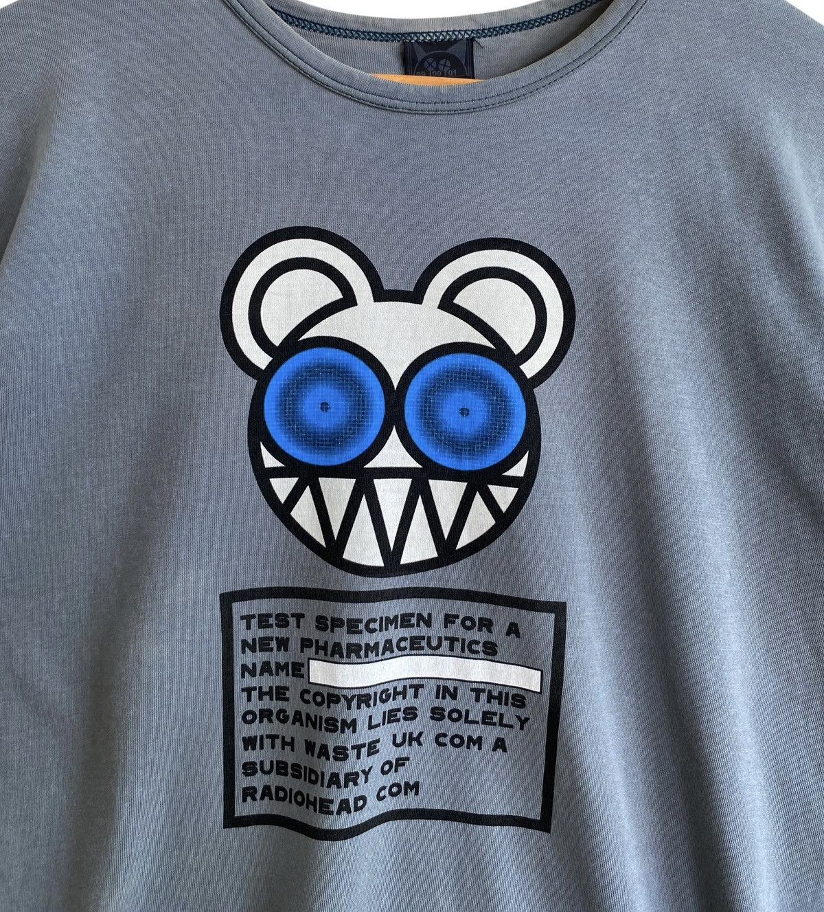 Band Tees Very Rare Vintage Band Radiohead Ok Computer T-shirt 2000s Size US M / EU 48-50 / 2 - 3 Thumbnail