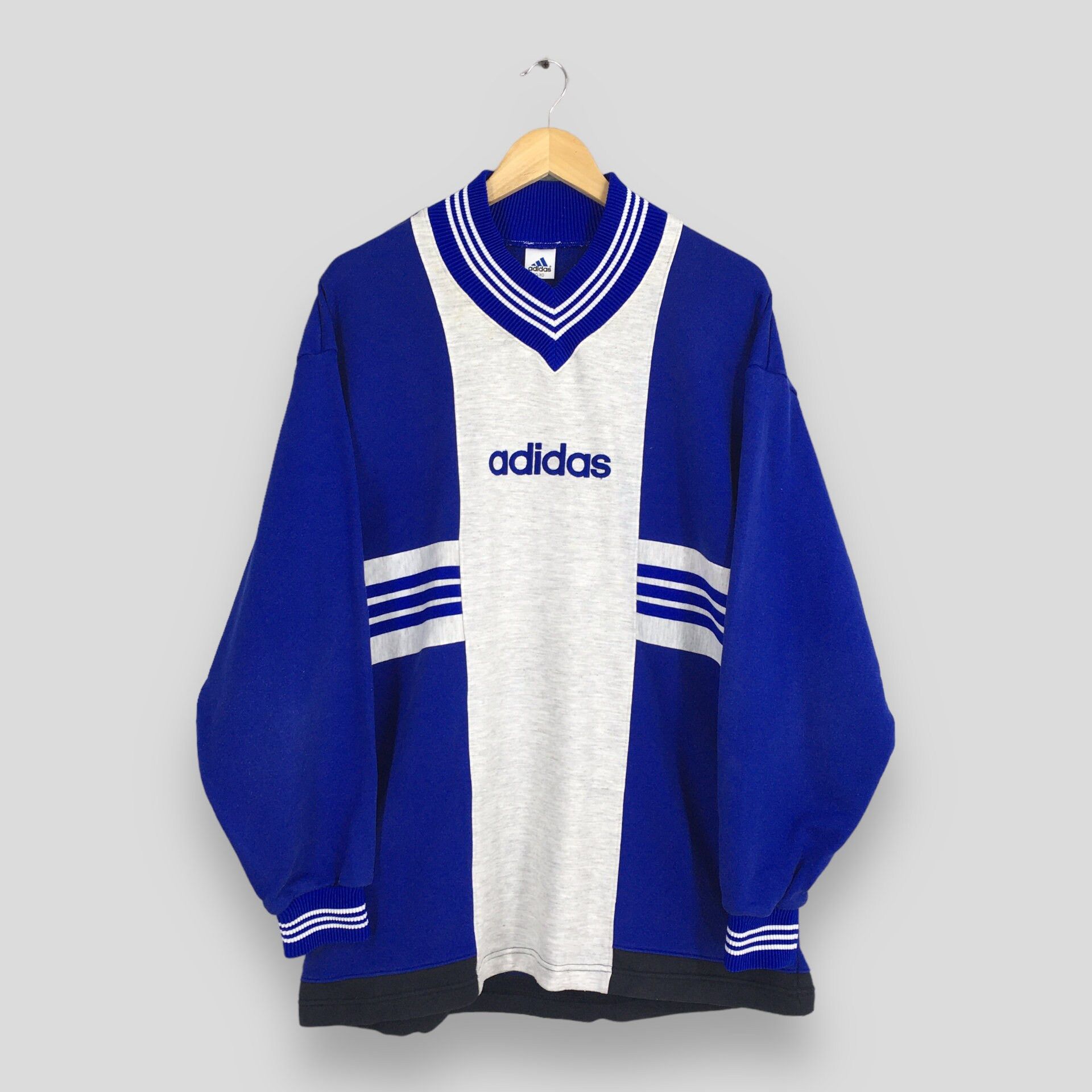 image of 80's Adidas Trefoil Pullover Multicolor Xlarge in Blue, Men's