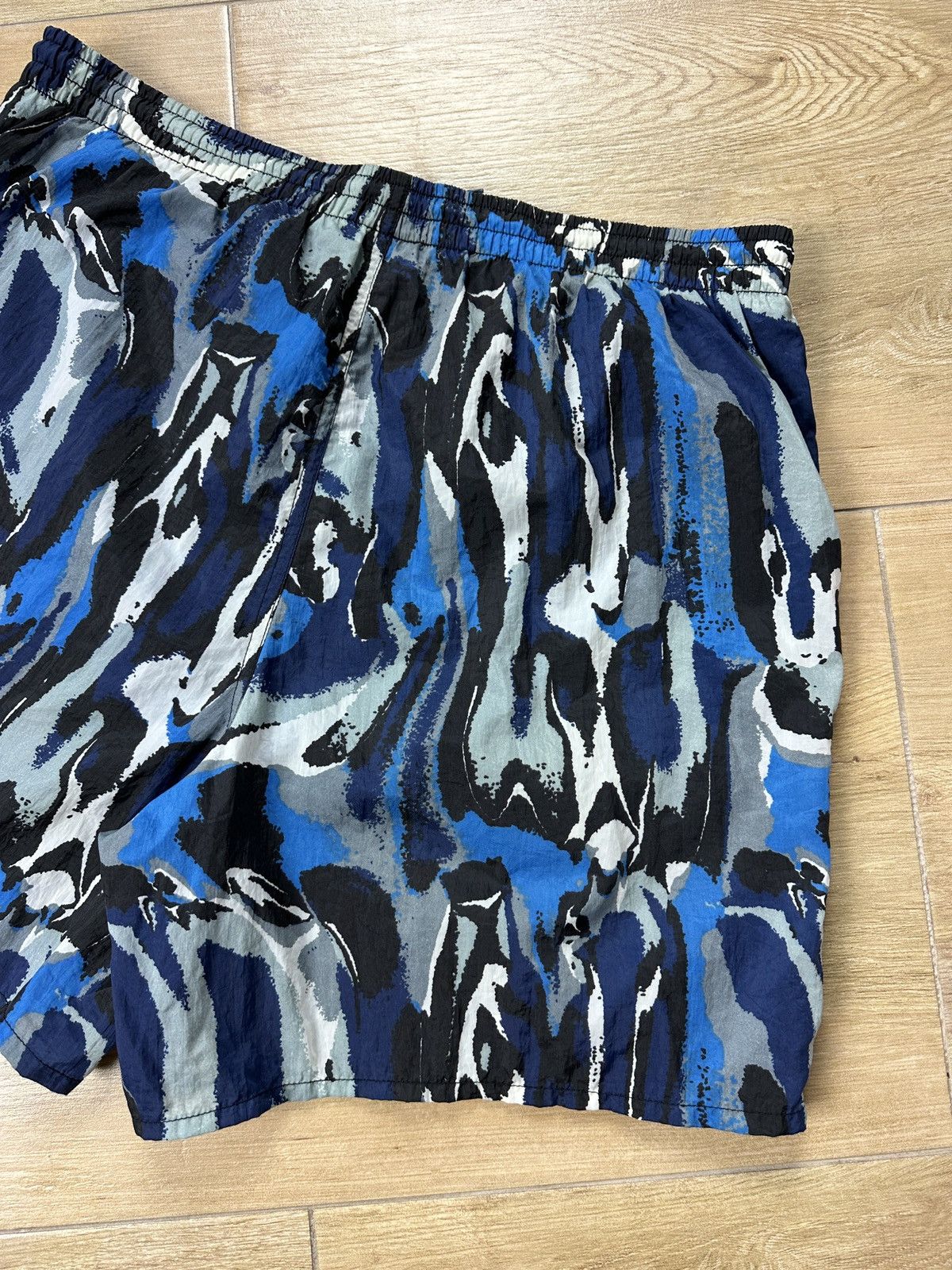 Nike × Vintage Vintage 90’s Nike Nylon Abstract All Over Print Swim Shorts Size US 32 / EU 48 - 13 Thumbnail