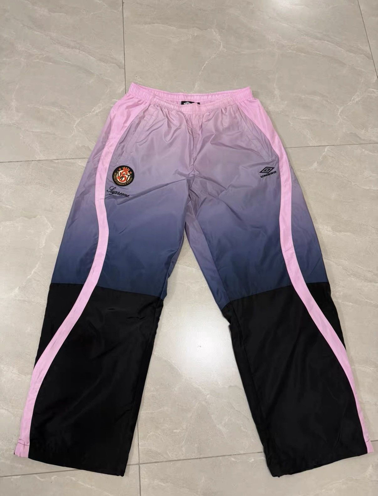 Supreme Supreme Umbro FW25 Week8 Gradient Track Pant J34 Size US 34 / EU 50 - 1 Thumbnail