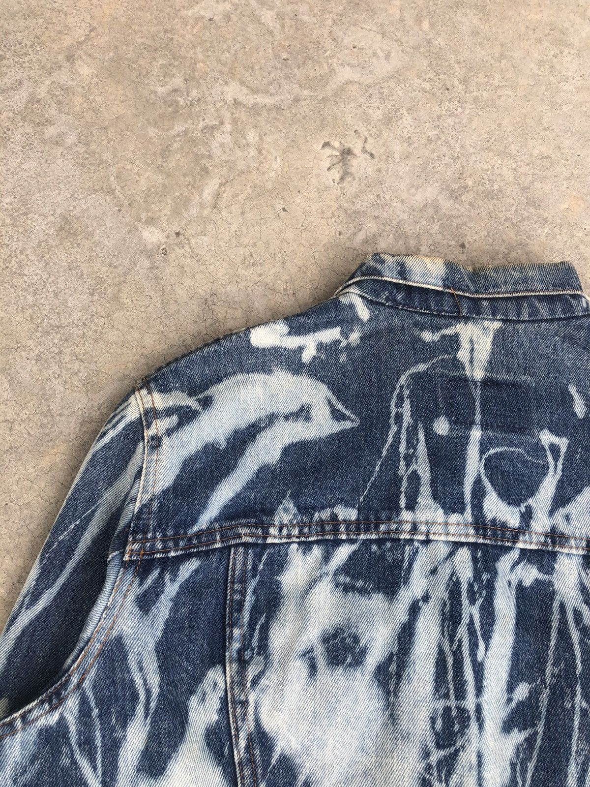 Levi's Vintage 80’s Levi’s Acid Wash Denim Jacket Distressed Denim Size US L / EU 52-54 / 3 - 15 Thumbnail