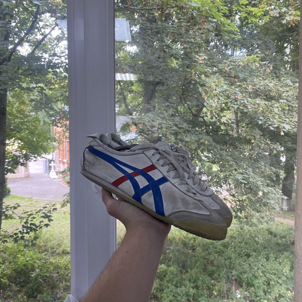 Onitsuka Tiger Asics Onitsuka Tiger Size US 9 / EU 42 - 1 Thumbnail