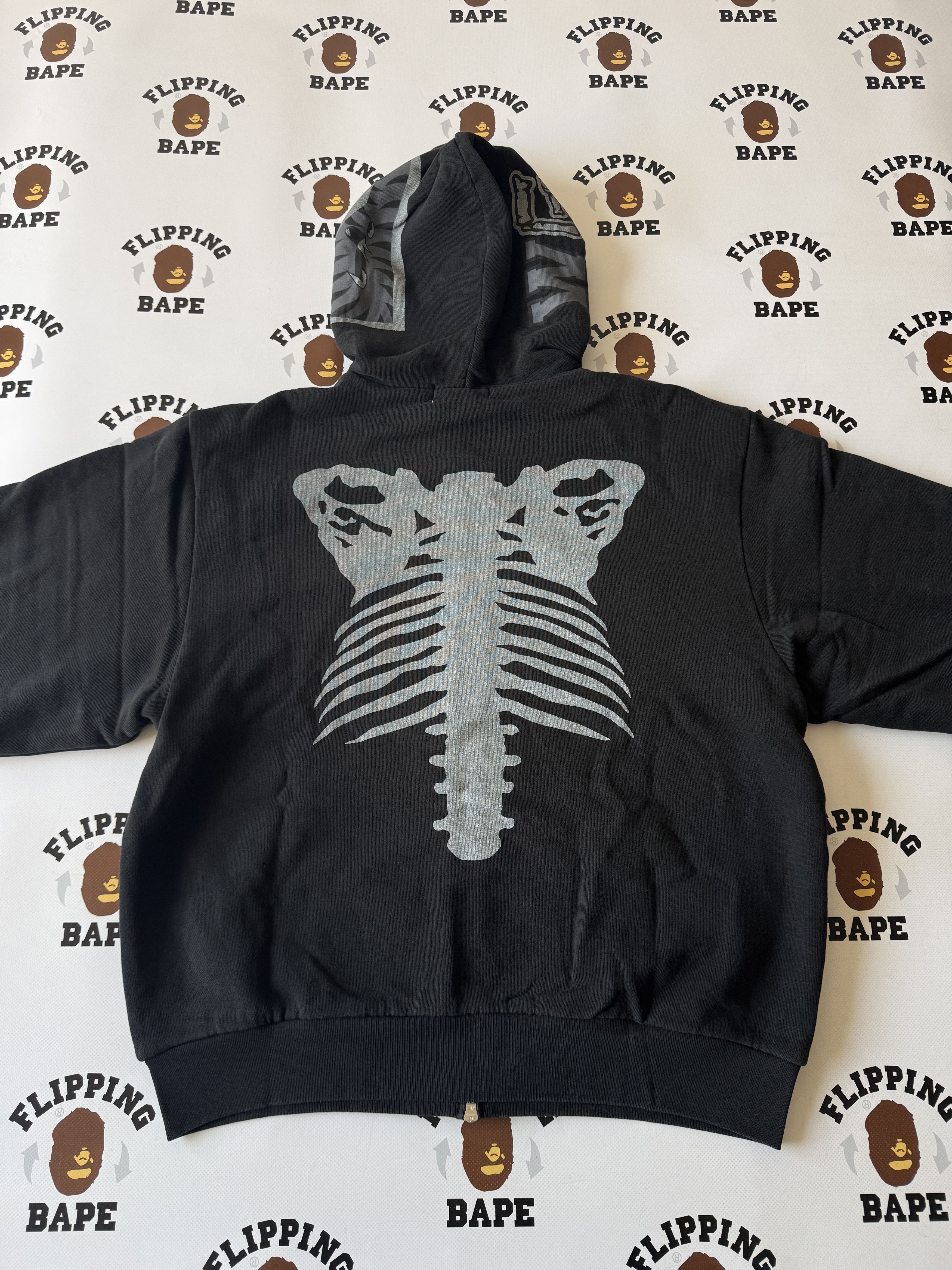 Bape BAPE SKELETON SHARK HEAVY WASHED CROPPED FIT FULL ZIP HOODIE Size US XL / EU 56 / 4 - 8 Thumbnail