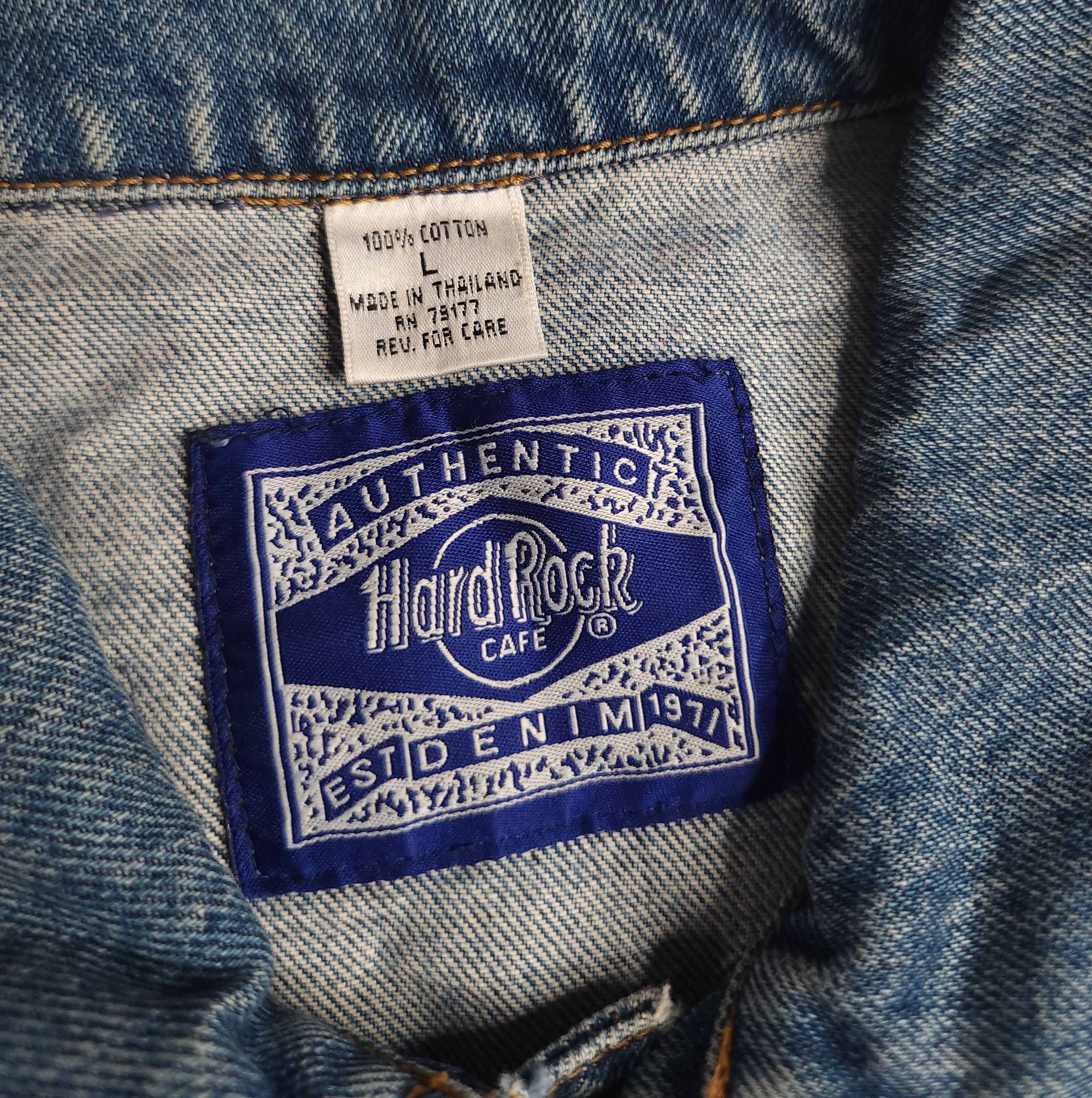 Hard Rock Cafe Vintage Hard Rock Cafe San Diego denim jacket Size L Size US L / EU 52-54 / 3 - 6 Thumbnail