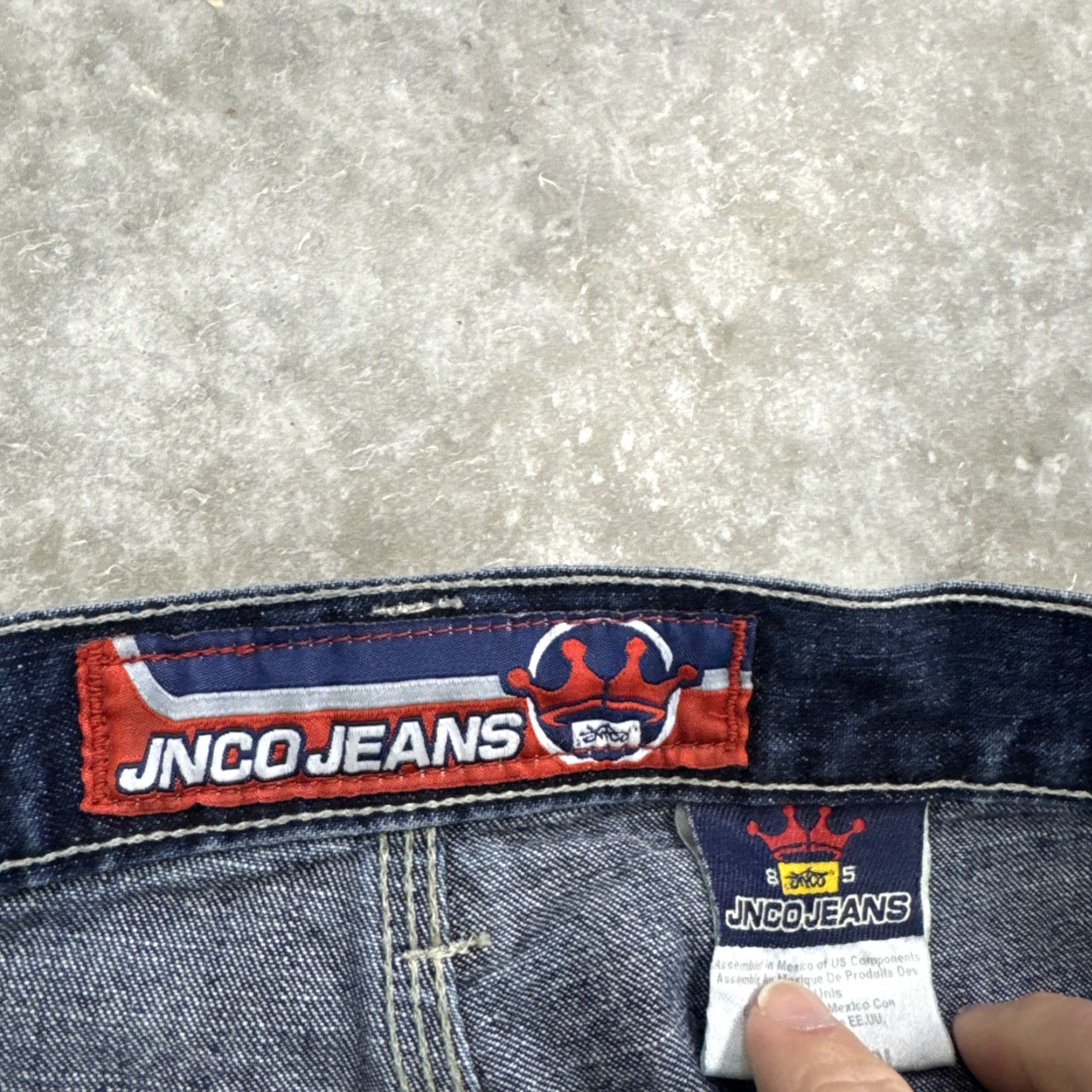 JNCO VINTAGE JNCO Jeans mens 33 x 30 Baggy Wide-Leg Crown Carpenter Skater 90s Grunge Jeans Mens Regular Blue Cotton Denim Embroidered Logo Vintage JNCO Size US 33 - 6 Thumbnail