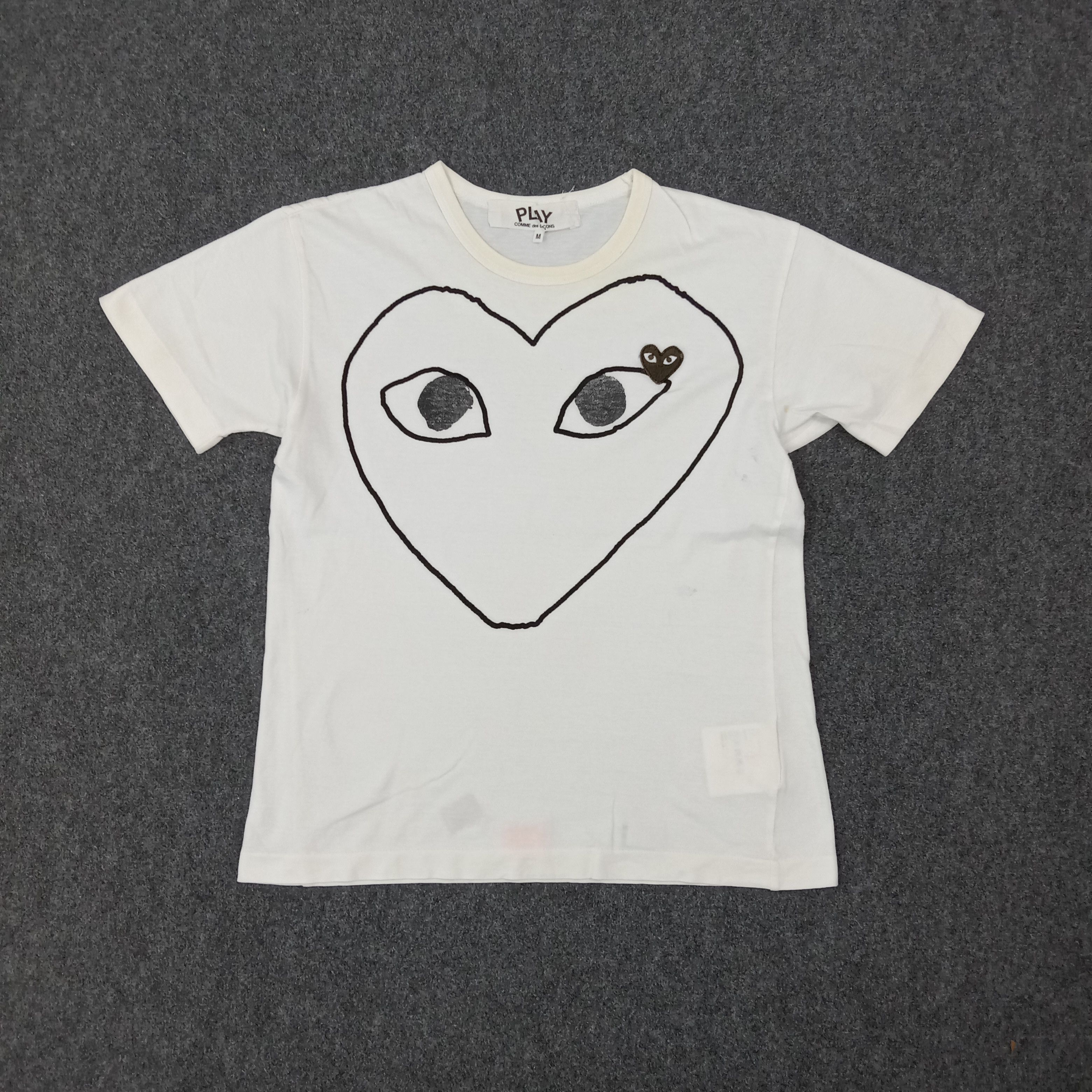 Comme des Garçons PLAY Japanese Designer Tshirt C267N31