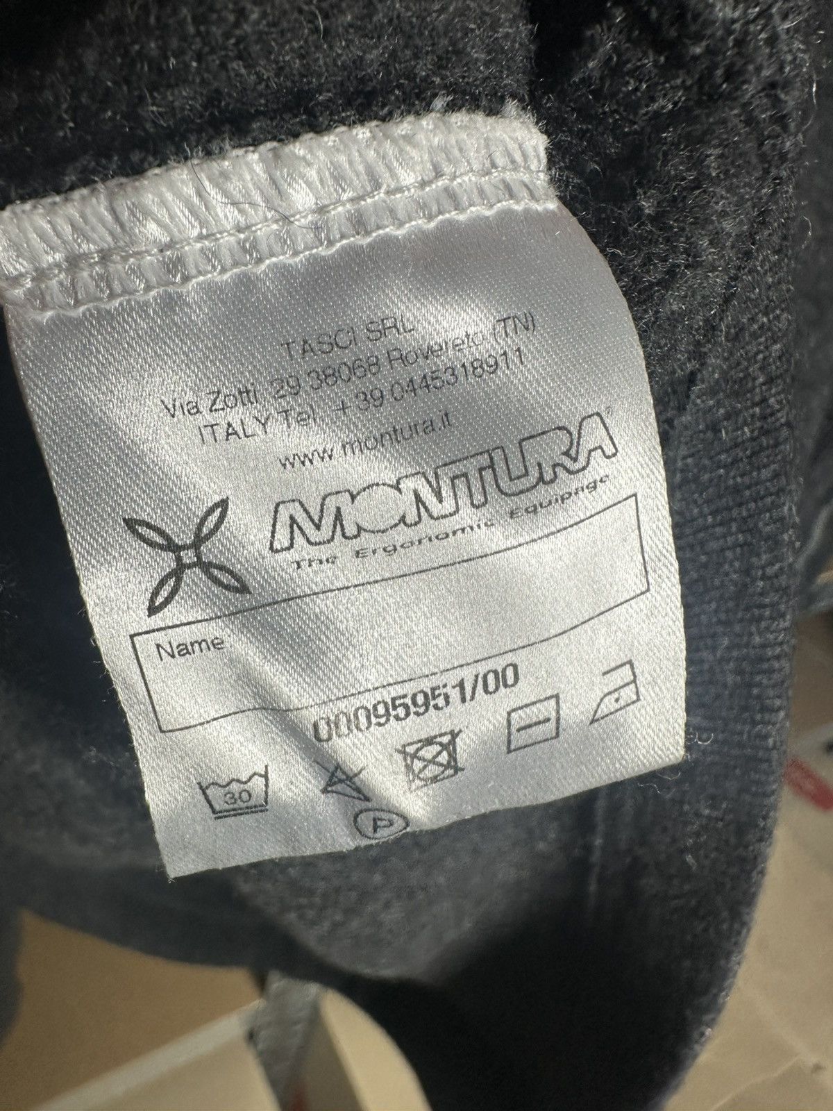 Other MONTURA Ergonomic Fleece M Outdoor Trekking Wool Jacket Size US M / EU 48-50 / 2 - 9 Thumbnail