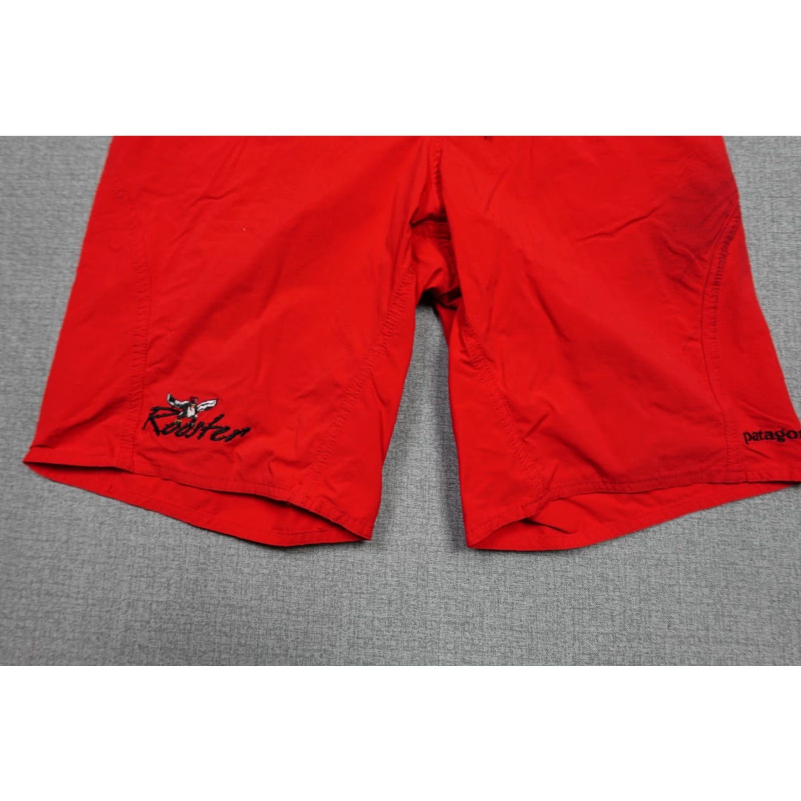 Patagonia Patagonia Boardshorts Mens 32 Red Swimsuit Beach Lightweight Water-Repellent Nylon Blended Fabric Lined Swim Shorts Beach 90s Logo Mens Size US 32 / EU 48 - 3 Thumbnail