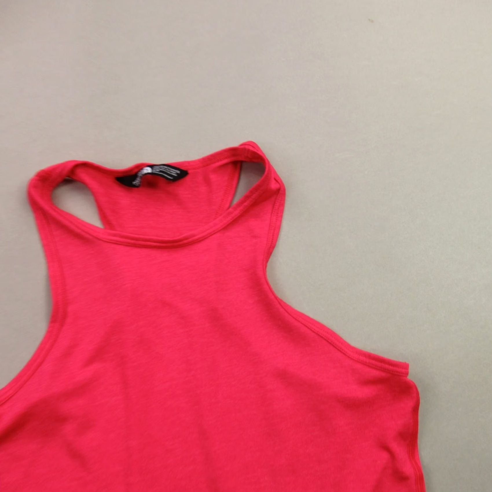 The North Face The North Face Tank Top Womens Small Sleeveless Lightweight Red Crew Neck Size S / US 4 / IT 40 - 2 Thumbnail