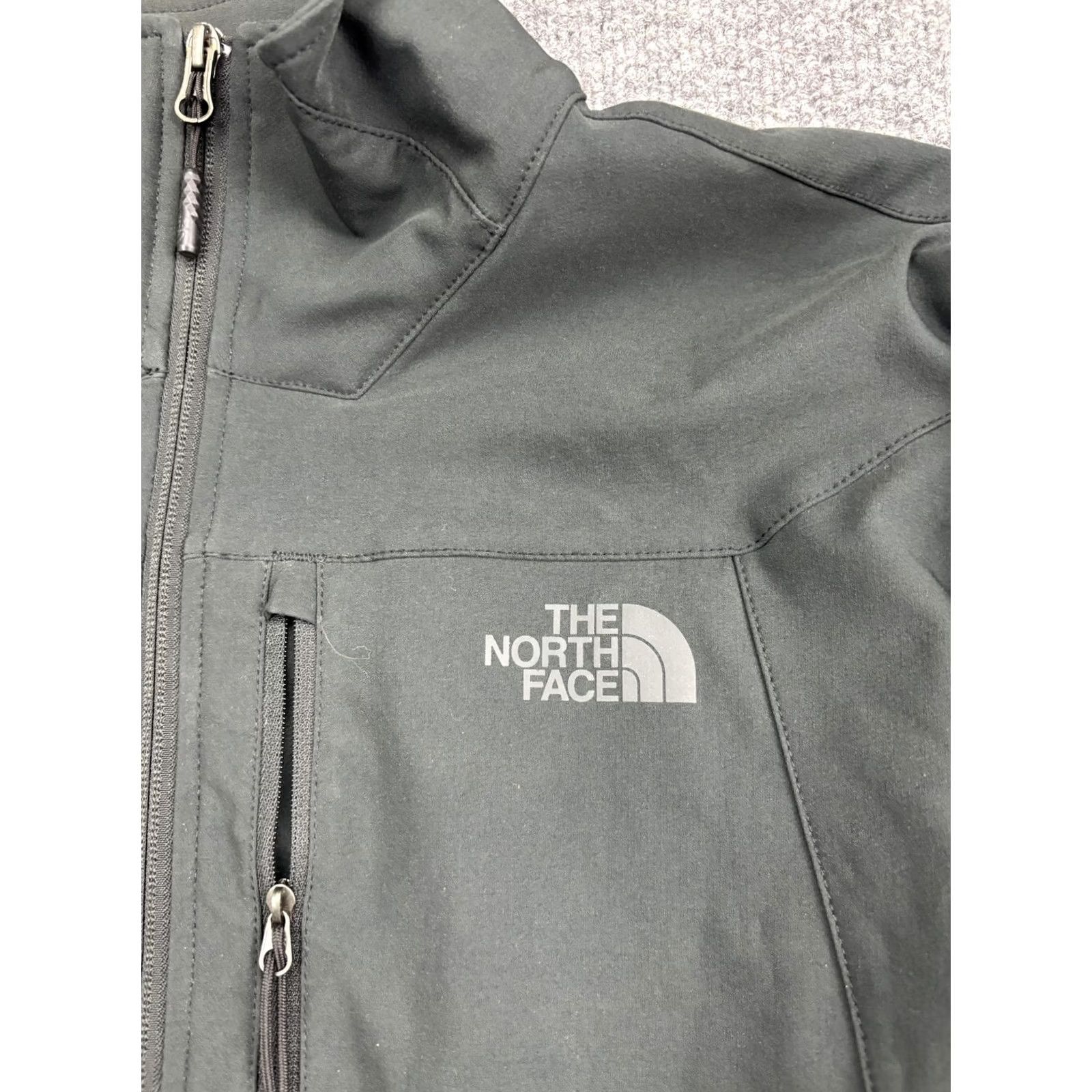 The North Face The North Face WindWall Jacket Mens L Black Wind-Resistant Softshell Full Zip Hiking Size US L / EU 52-54 / 3 - 2 Thumbnail