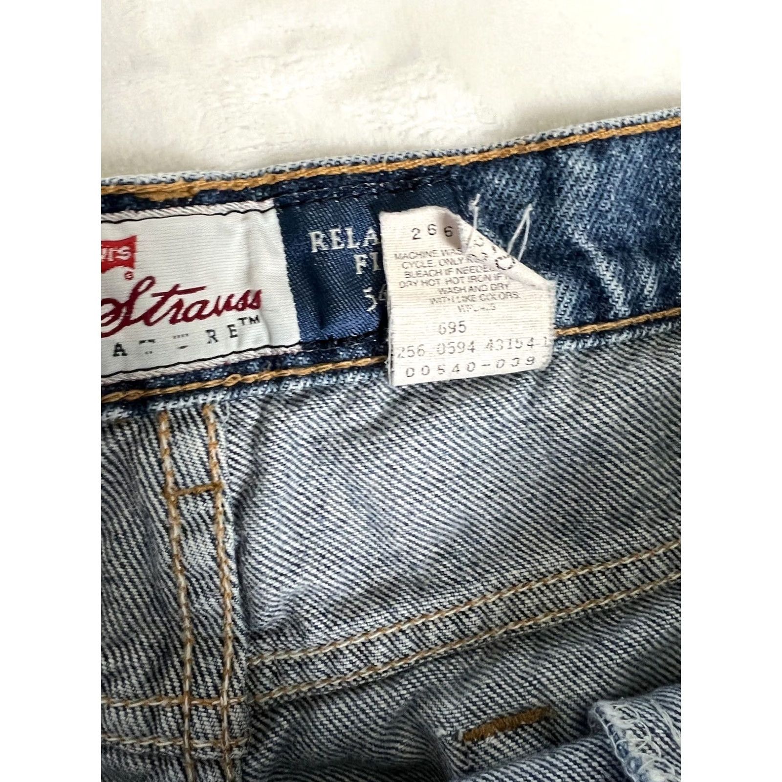 Levi's VINTAGE Levi's 540 Jeans Blue Denim 34x30 Medium Wash Relaxed Straight Men Size US 34 / EU 50 - 5 Thumbnail