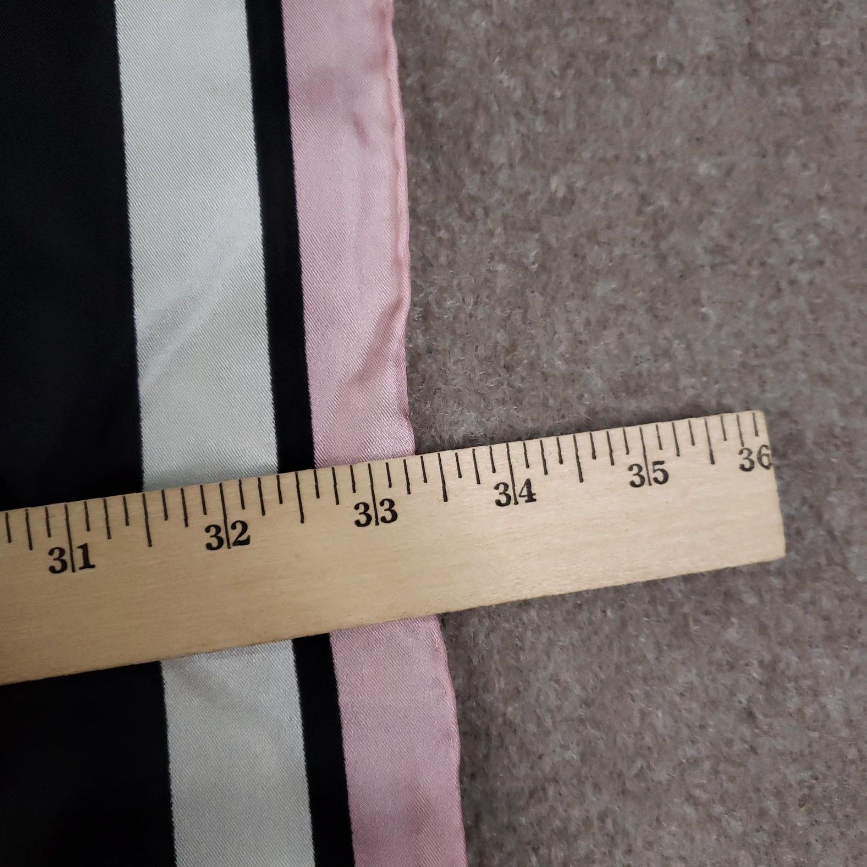 Pinko Kate Spade Scarf Womens Square Scarf 33x33in Pink Black Silk Geometric Heart Pattern Size ONE SIZE - 3 Thumbnail