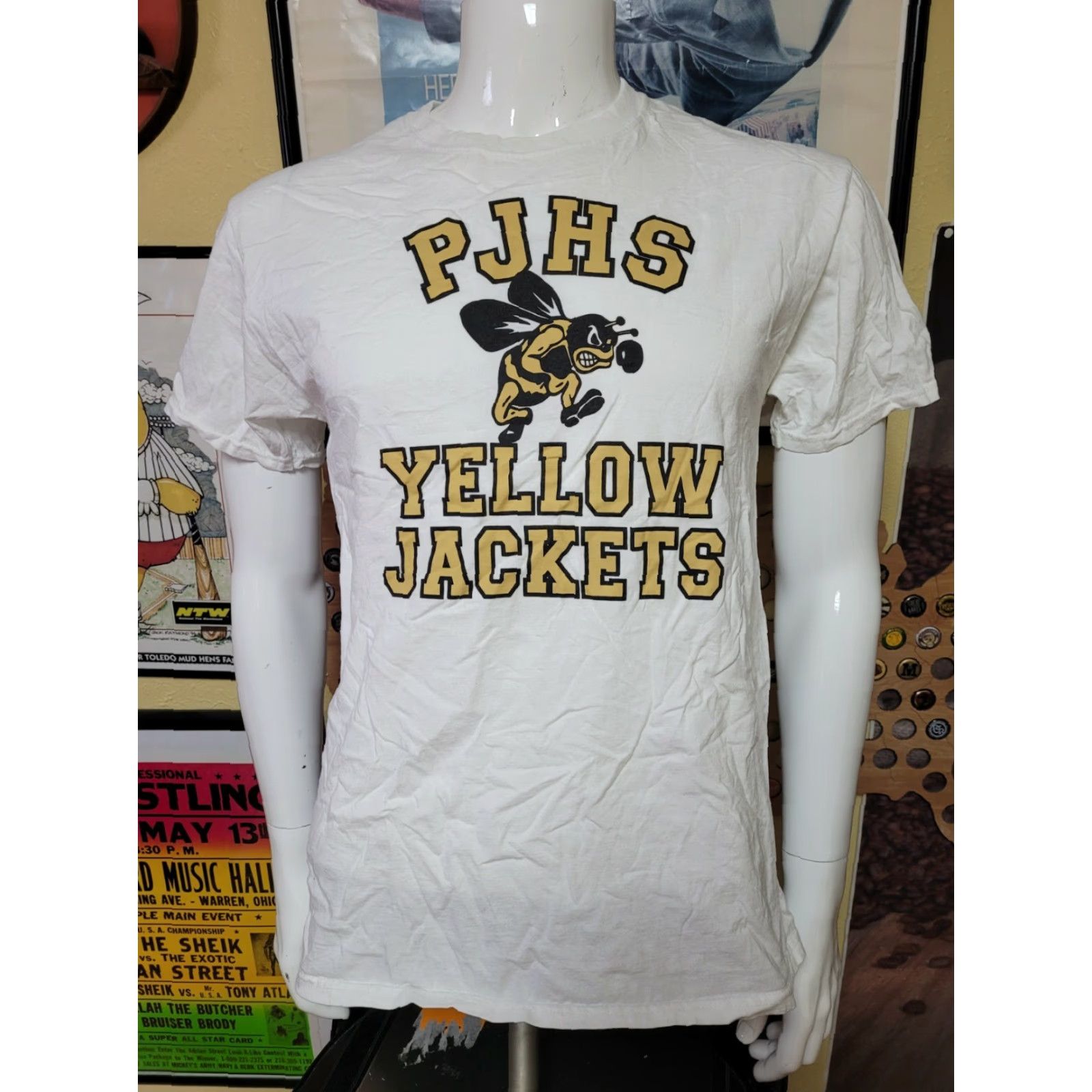 Jerzees Perrysburg OH Junior High School Yellowjackets T Shirt Medium White Jerzees 100% Cotton Graphic Tee Men Short Sleeve Size US M / EU 48-50 / 2 - 2 Thumbnail