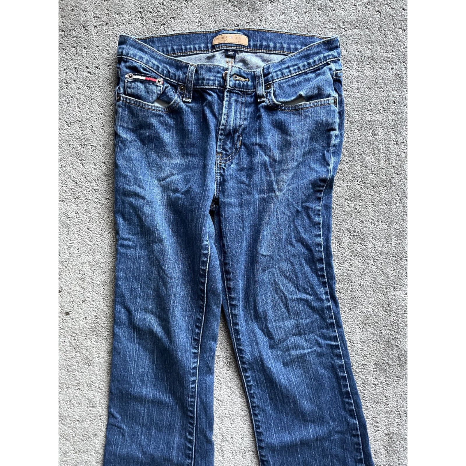 Tommy Hilfiger Vintage Tommy Hilfiger Bootcut Jeans Women Medium Wash Size 5 32In Inseam Size 27" / US 4 / IT 40 - 2 Thumbnail