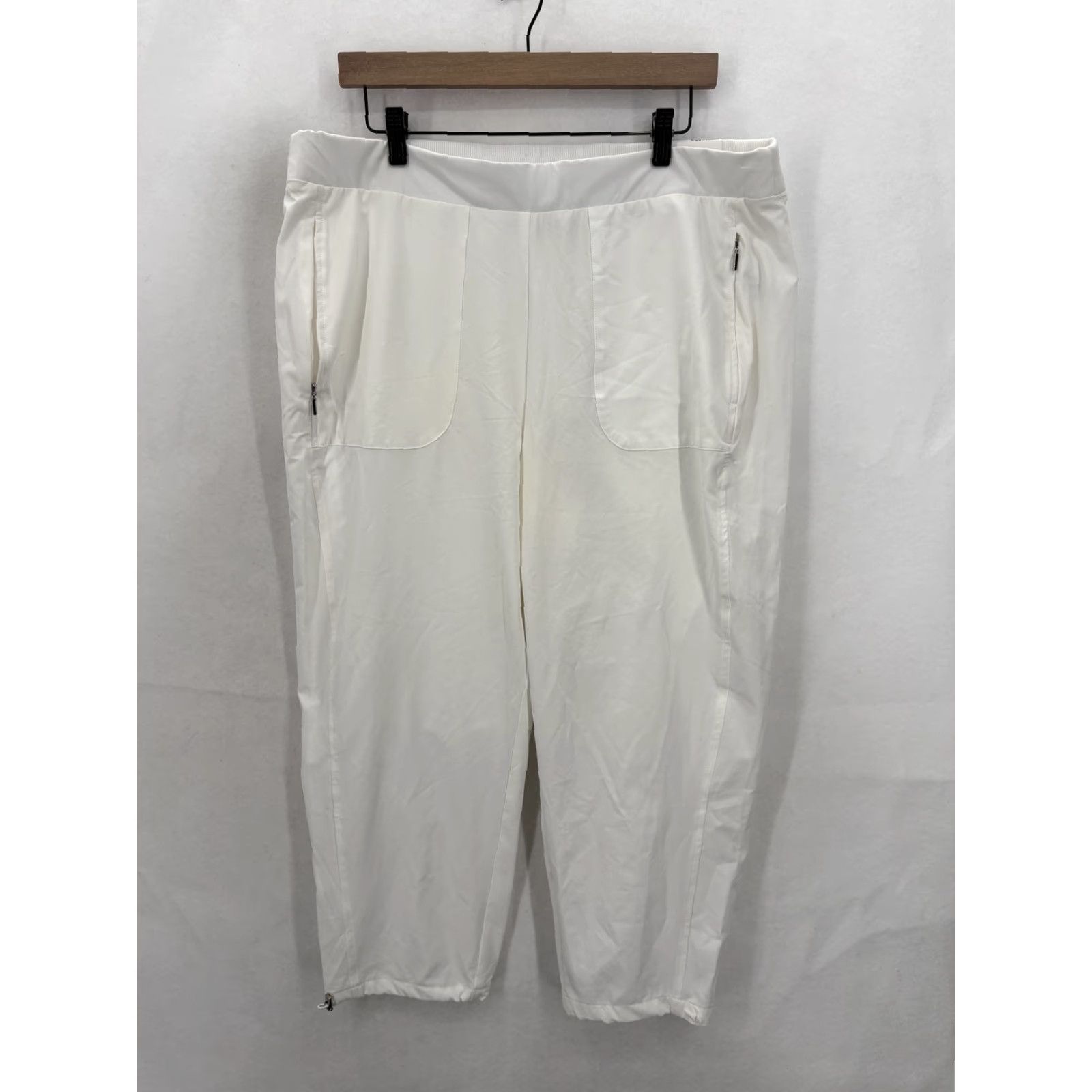 Vintage Chico's Zenergy Neema Bungee Crop Pants Womens 16 White Pockets Travel Stretch Size 38" / US 16 / IT 52 - 2 Thumbnail