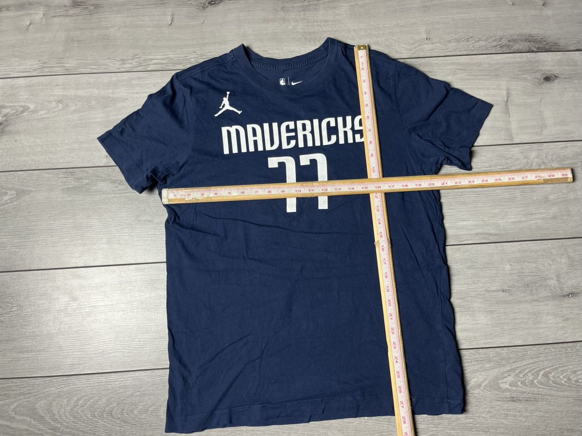 NBA Jordan Dallas Mavericks Luka Doncic Men's Statement T-Shirt Size US L / EU 52-54 / 3 - 5 Thumbnail